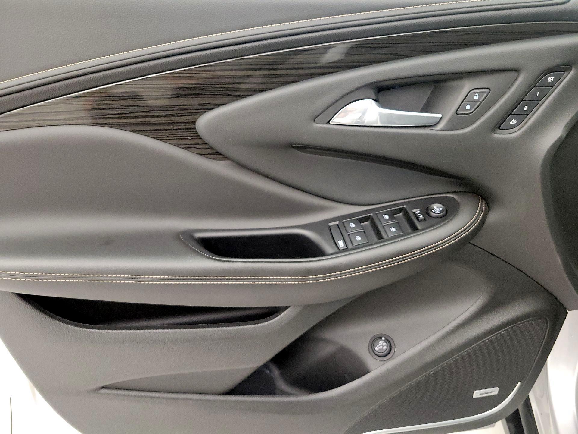 Thumbnail: 2018 Buick Envision - 12