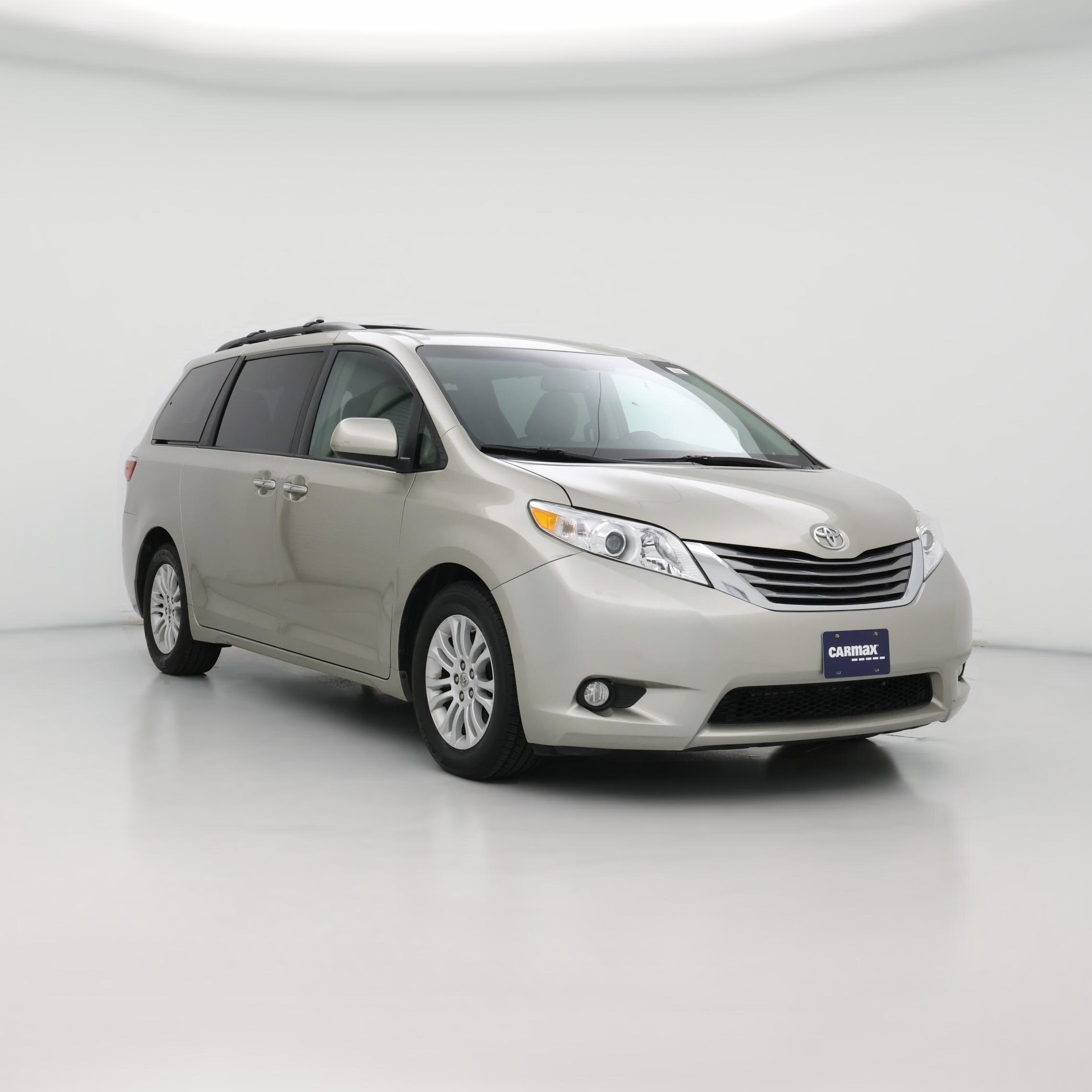 Thumbnail: 2015 Toyota Sienna - 1