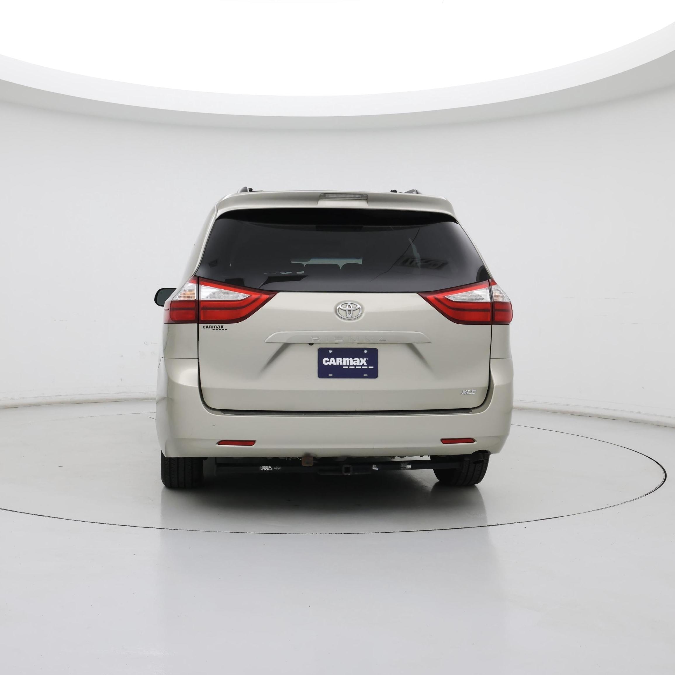 Thumbnail: 2015 Toyota Sienna - 6