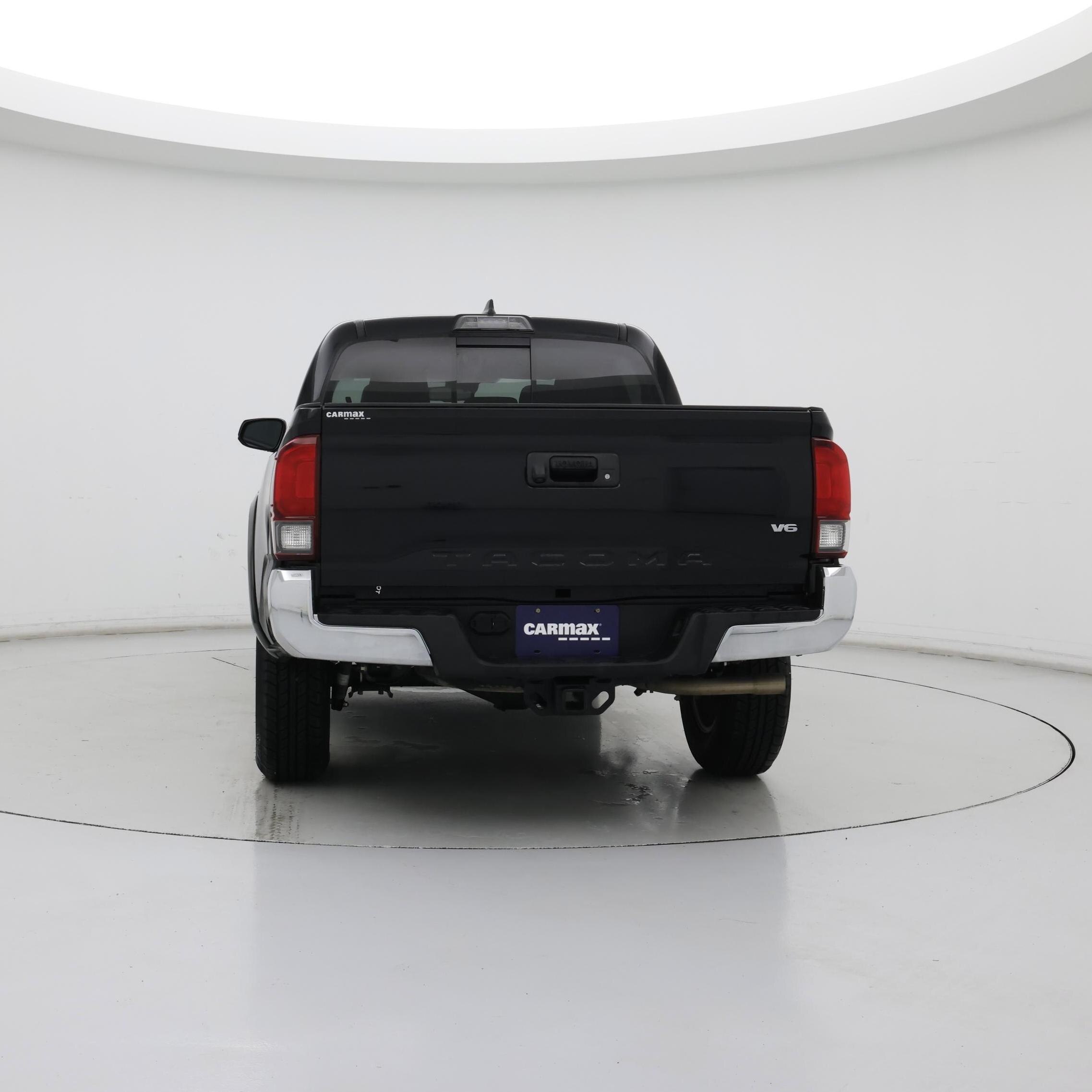 Thumbnail: 2018 Toyota Tacoma - 6