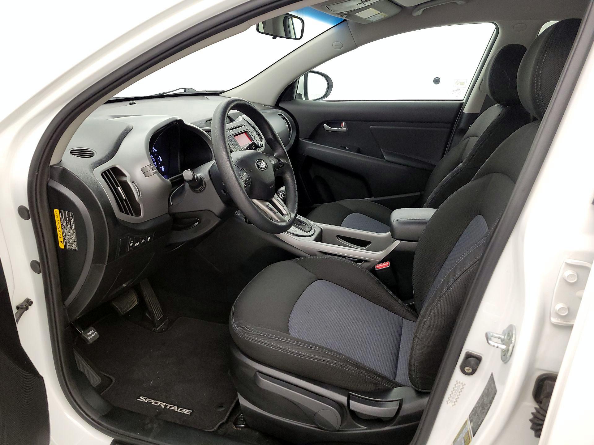 Thumbnail: 2016 Kia Sportage - 11