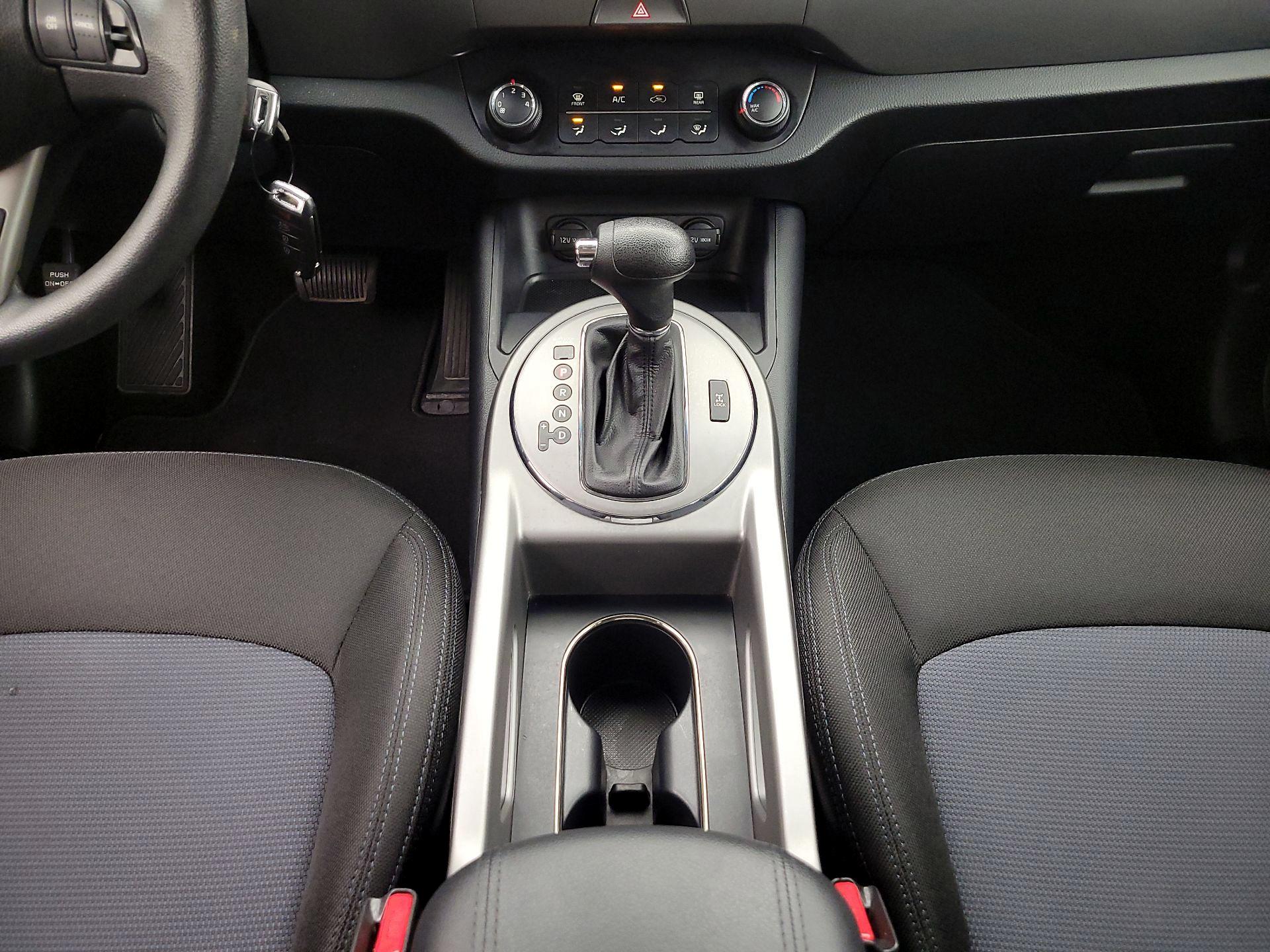 Thumbnail: 2016 Kia Sportage - 16