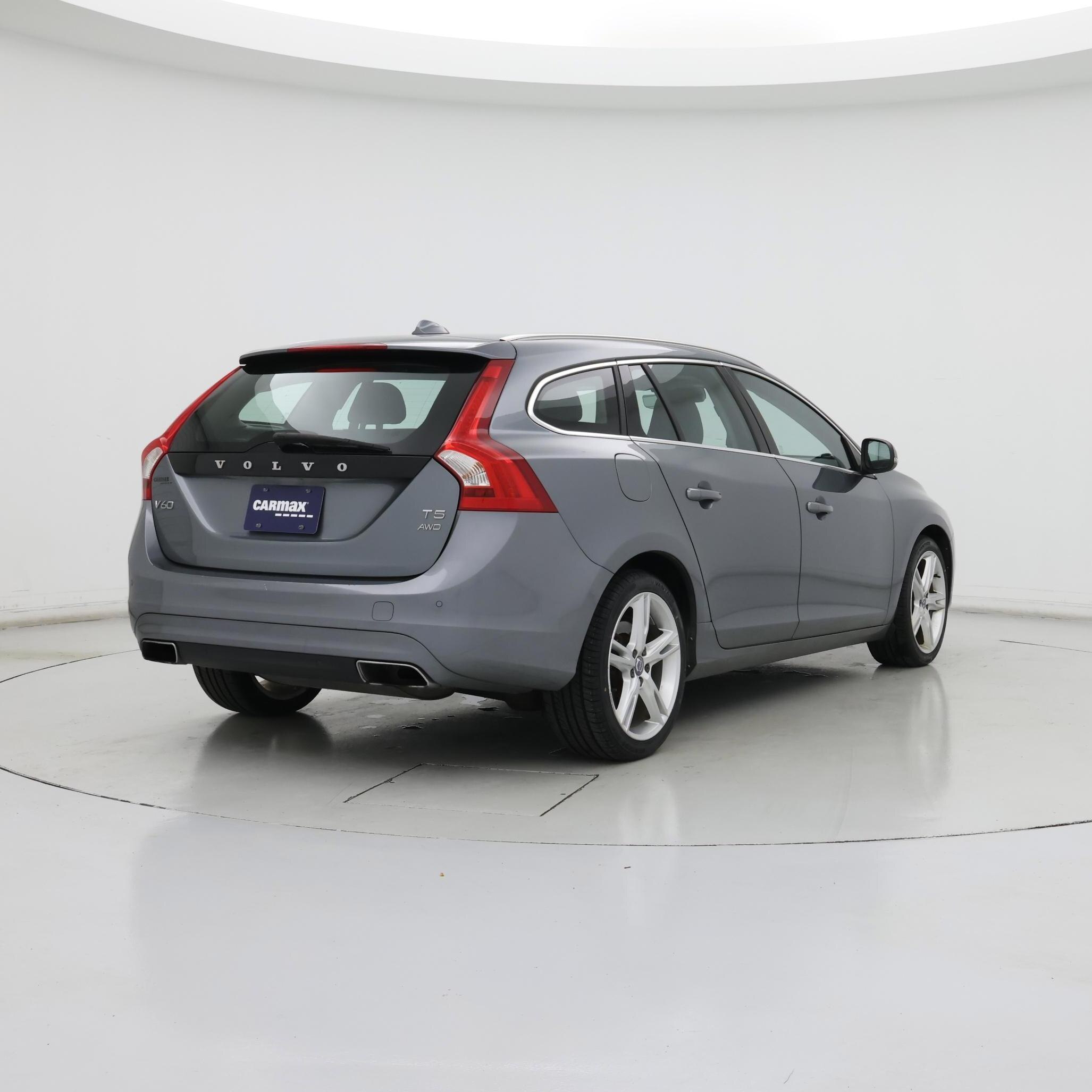 Thumbnail: 2017 Volvo V60 - 8