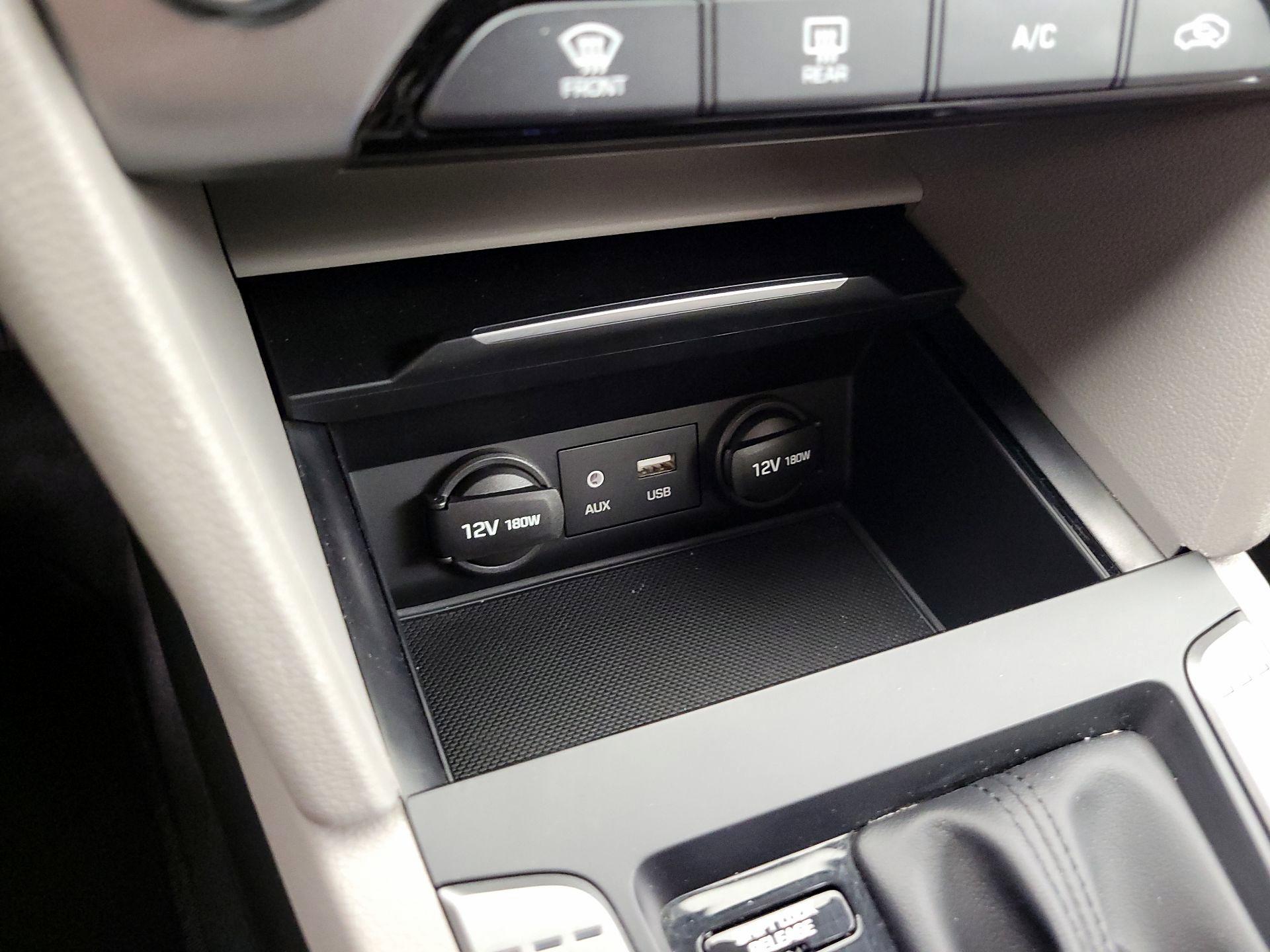 Thumbnail: 2017 Hyundai Elantra - 18