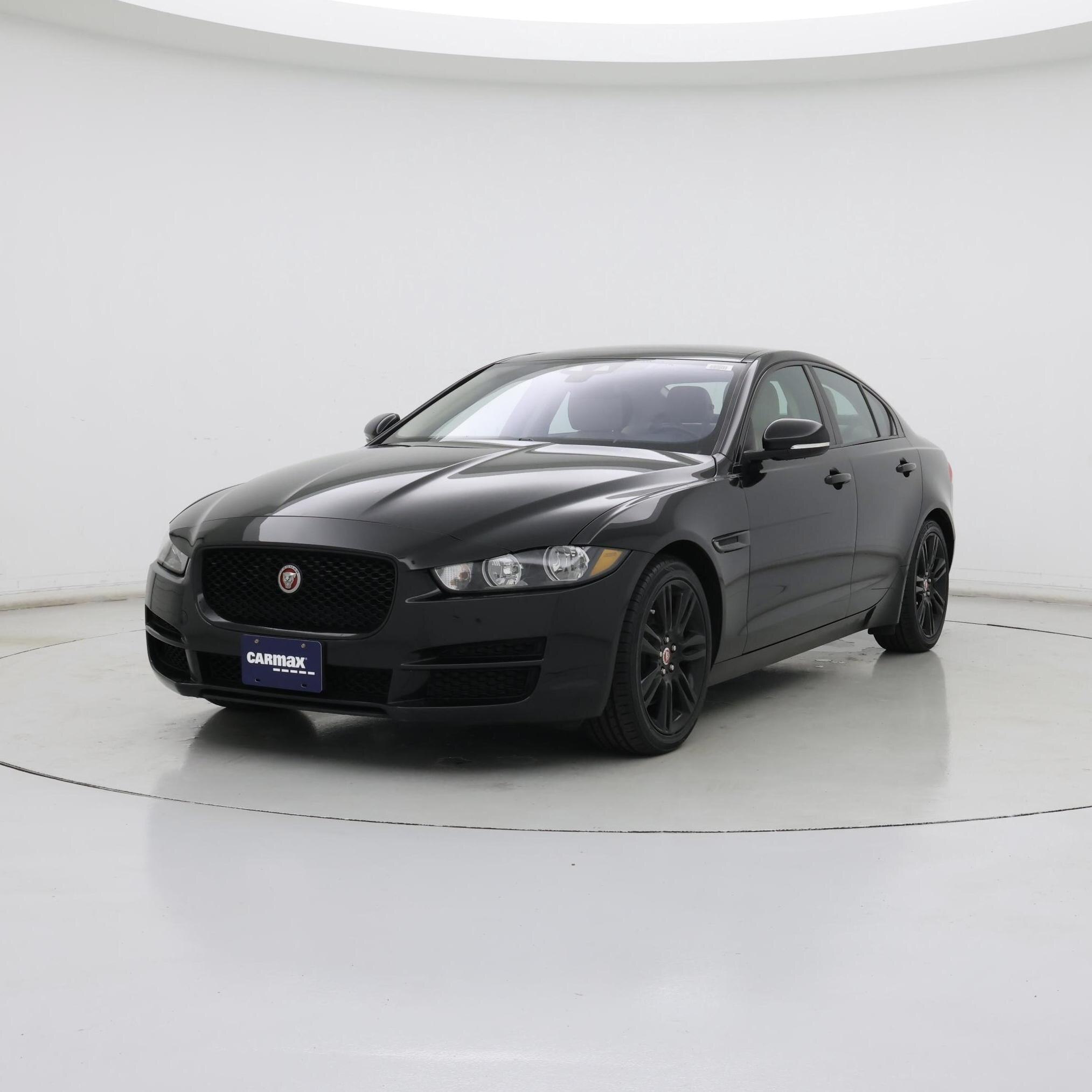 Thumbnail: 2017 Jaguar XE - 4