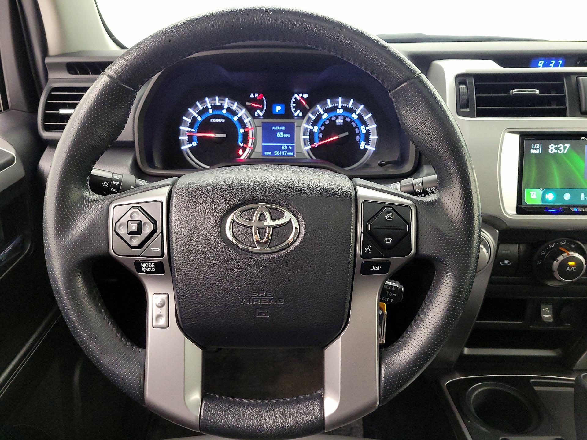 Thumbnail: 2015 Toyota 4Runner - 10