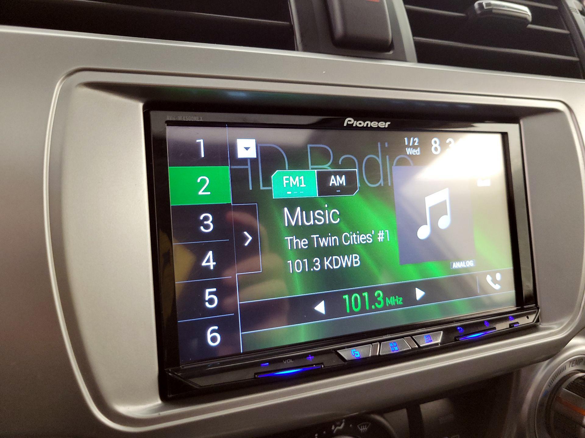 Thumbnail: 2015 Toyota 4Runner - 15