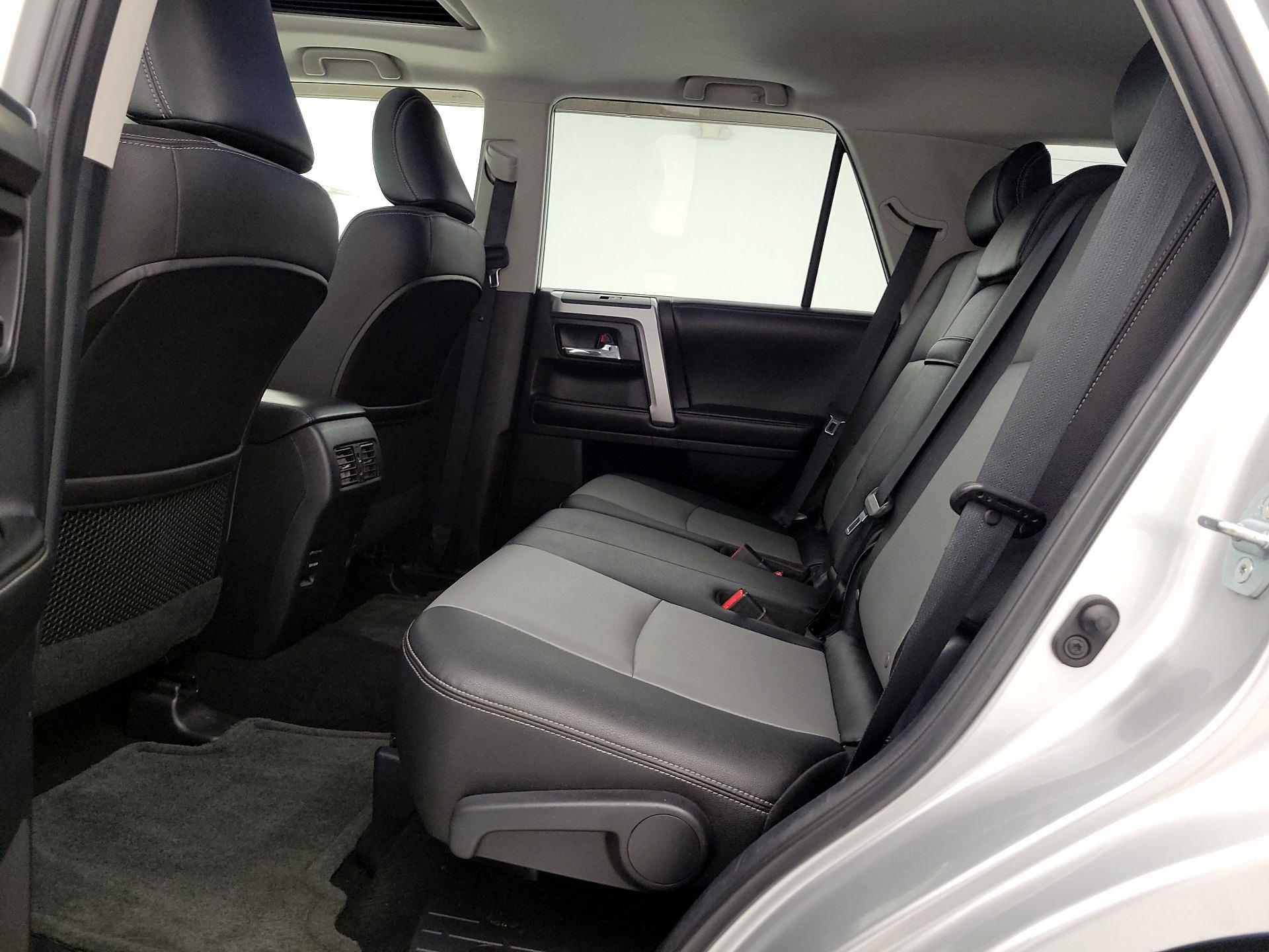 Thumbnail: 2015 Toyota 4Runner - 20