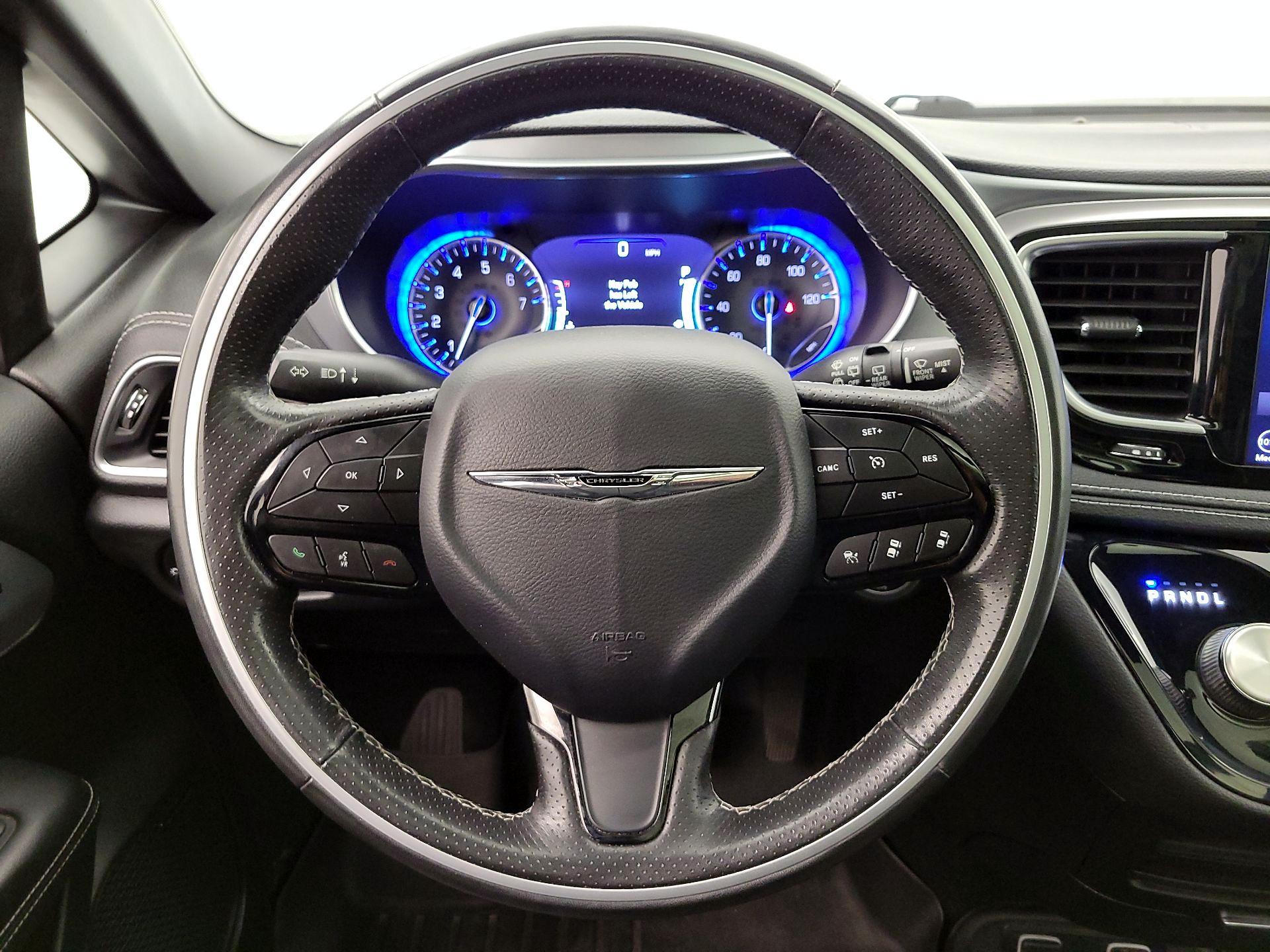 Thumbnail: 2020 Chrysler Pacifica - 10