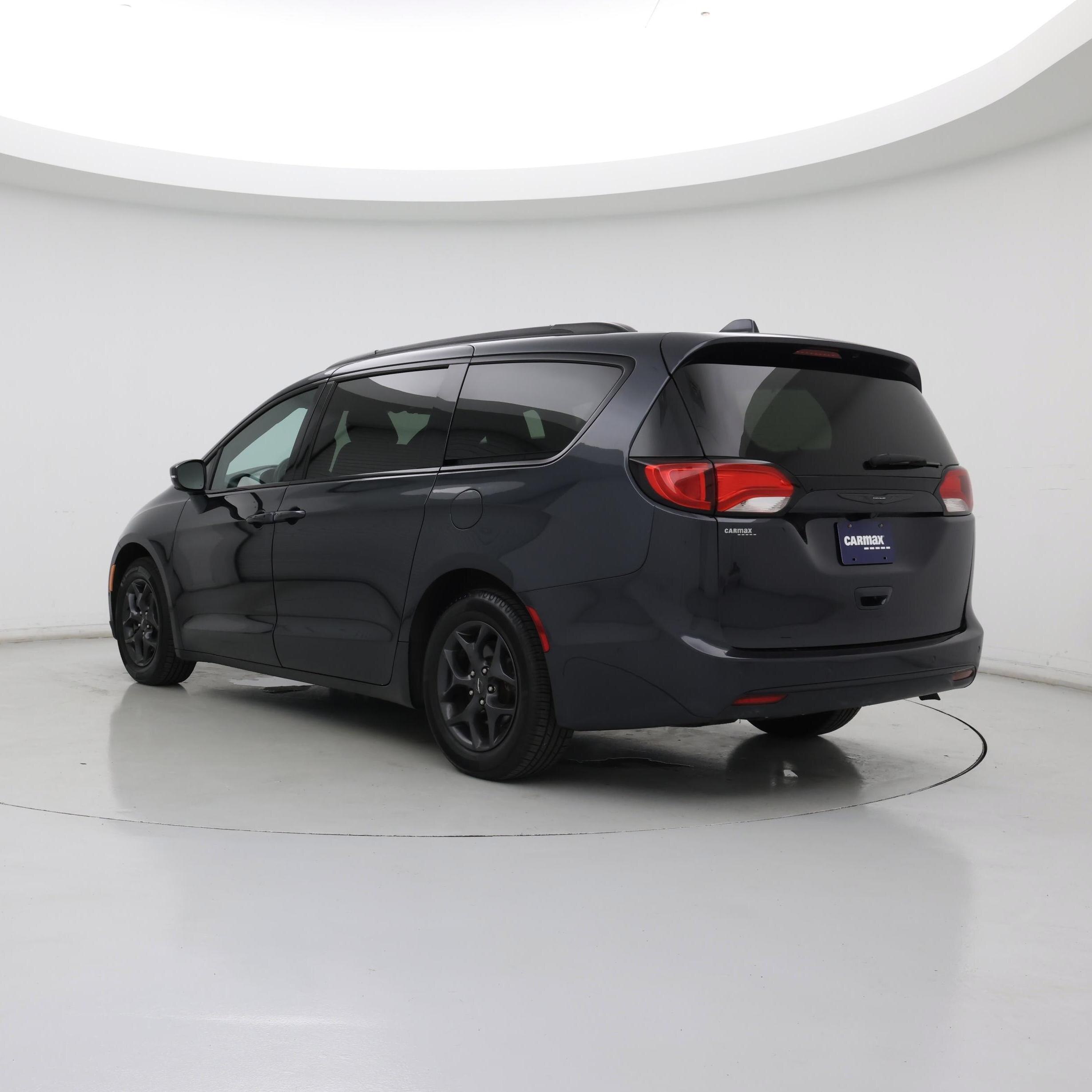 Thumbnail: 2020 Chrysler Pacifica - 2