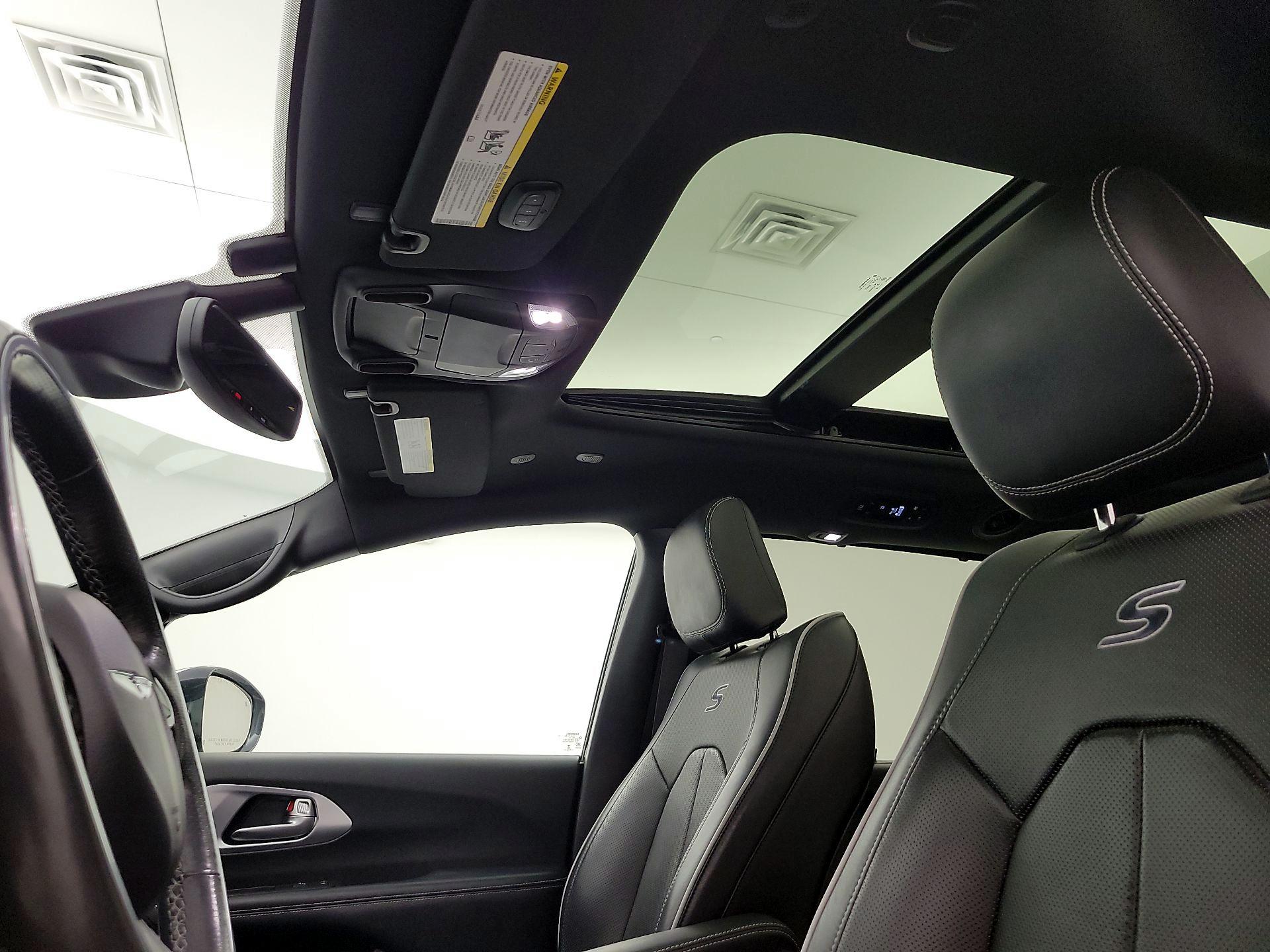 Thumbnail: 2020 Chrysler Pacifica - 20