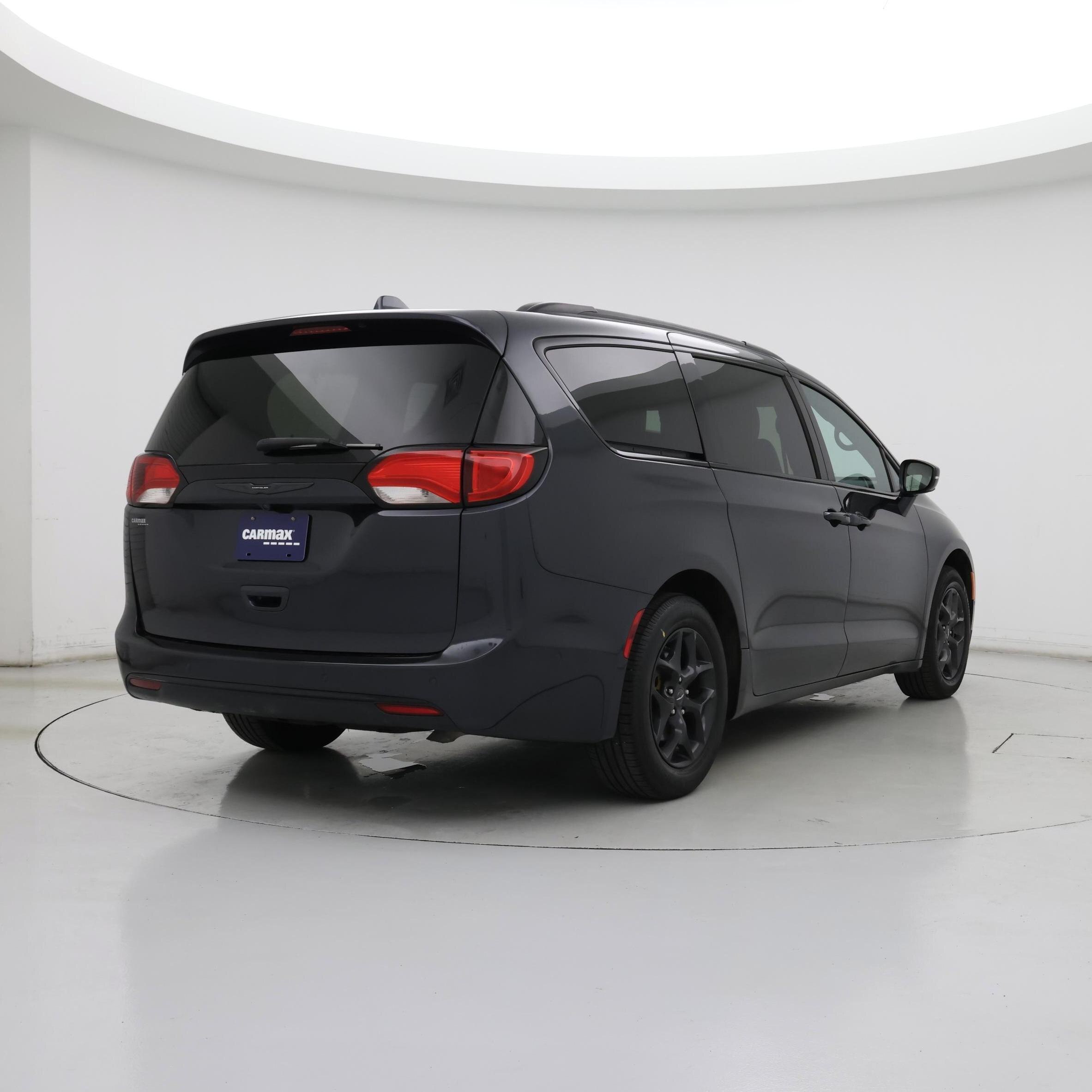 Thumbnail: 2020 Chrysler Pacifica - 8