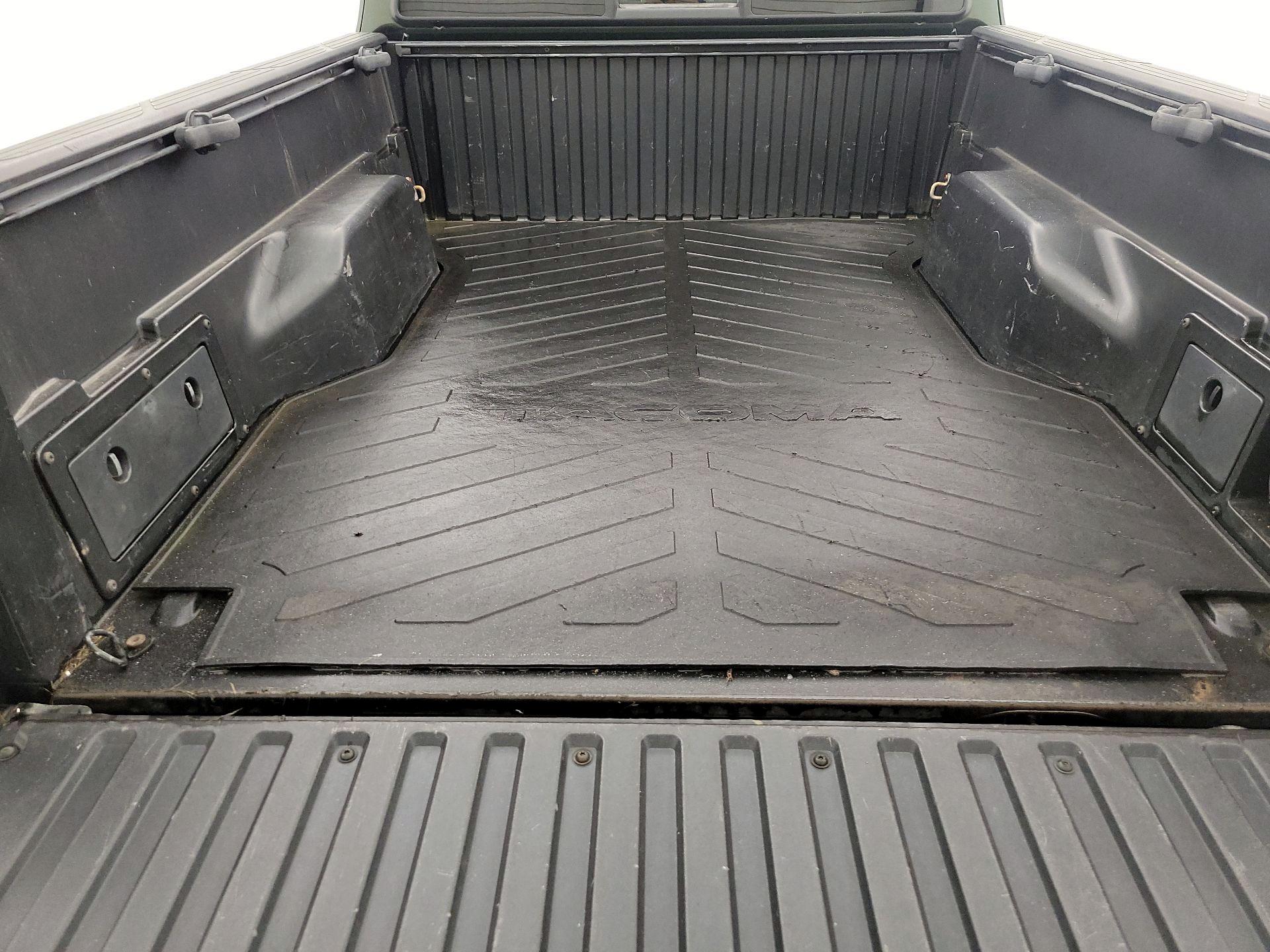 Thumbnail: 2014 Toyota Tacoma - 20