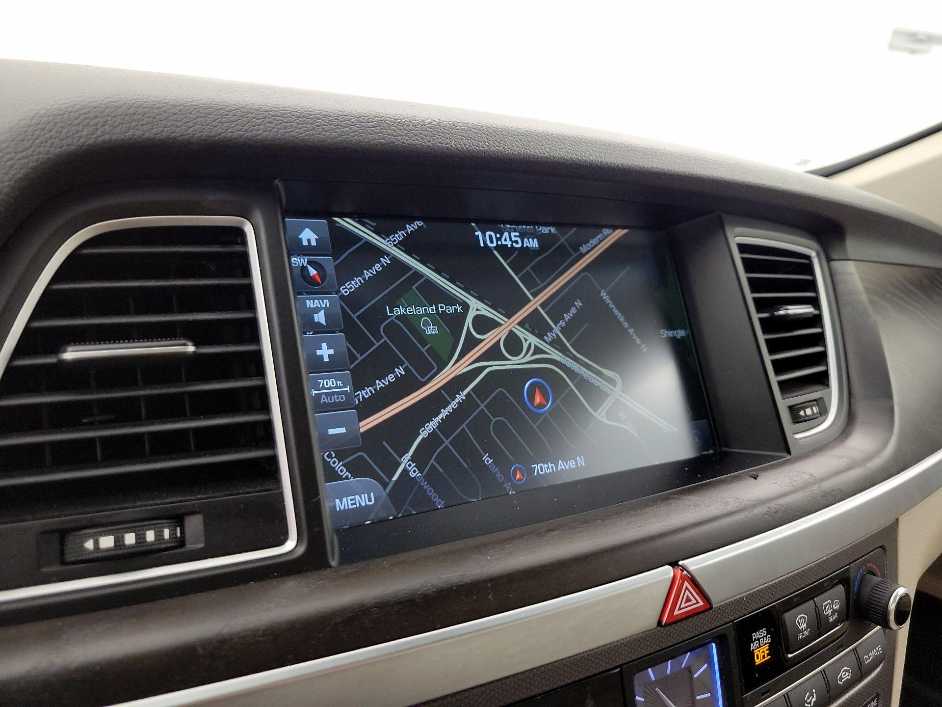 Thumbnail: 2017 Genesis G80 - 14