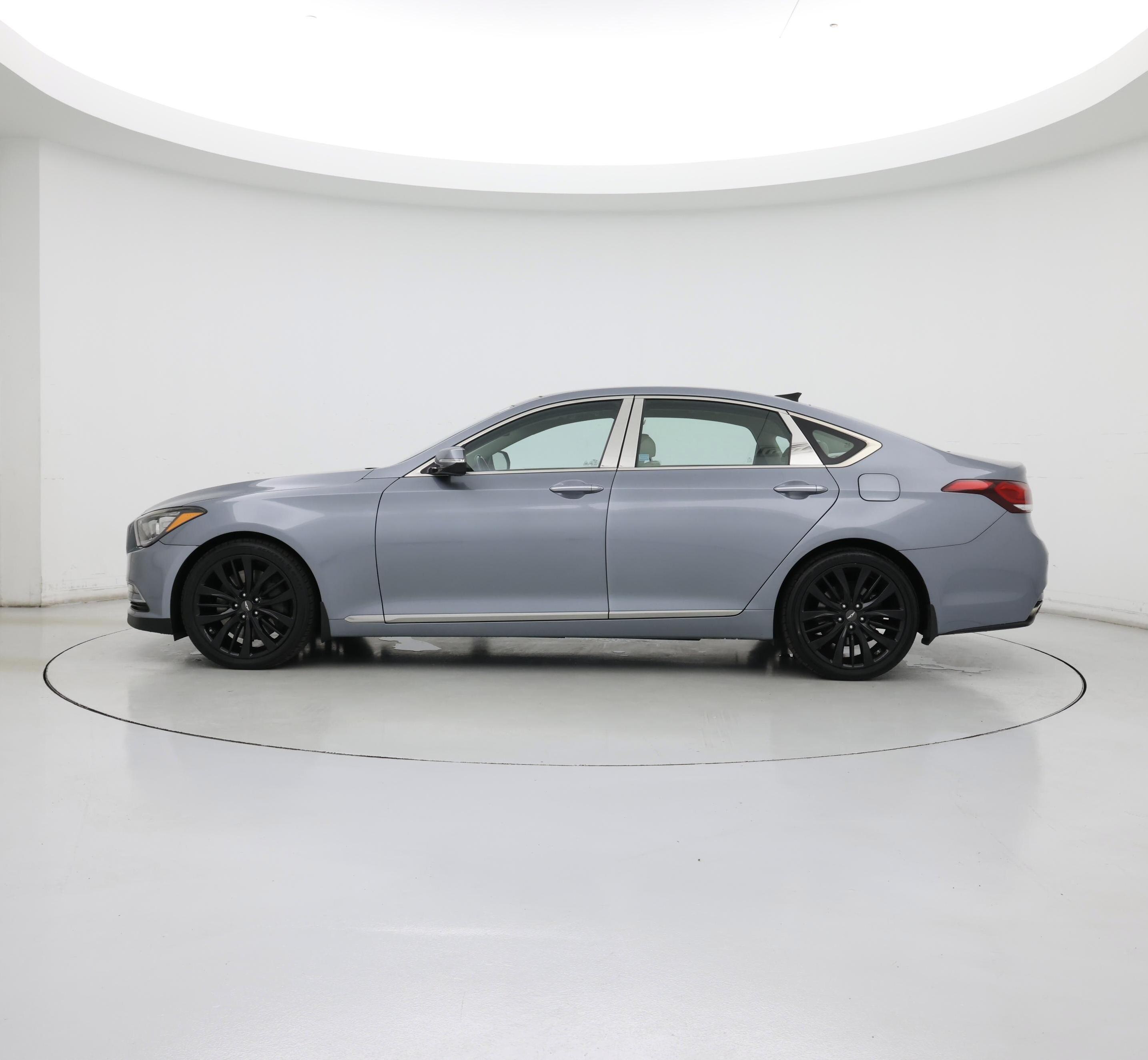 Thumbnail: 2017 Genesis G80 - 3