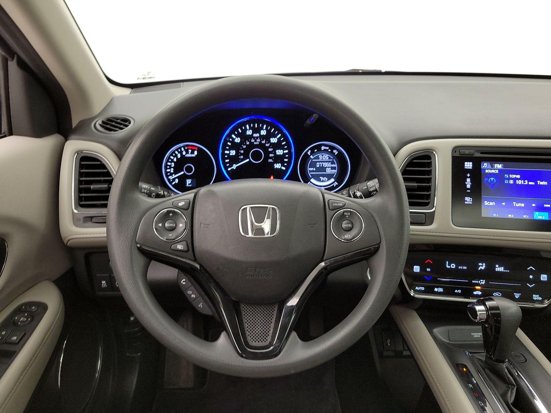 Thumbnail: 2016 Honda HR-V - 10