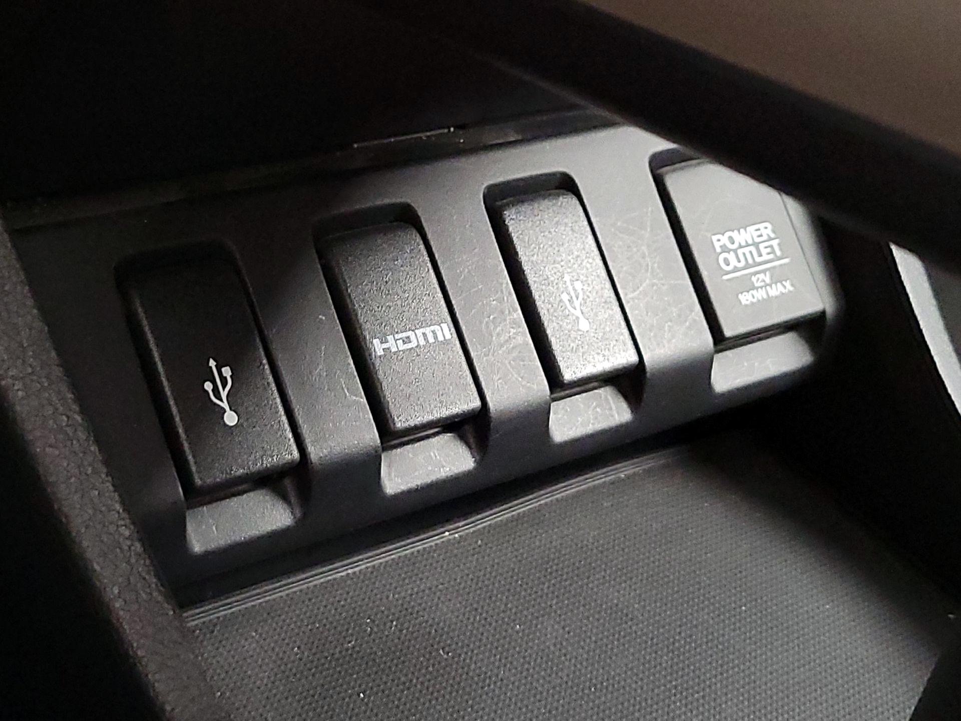 Thumbnail: 2016 Honda HR-V - 18