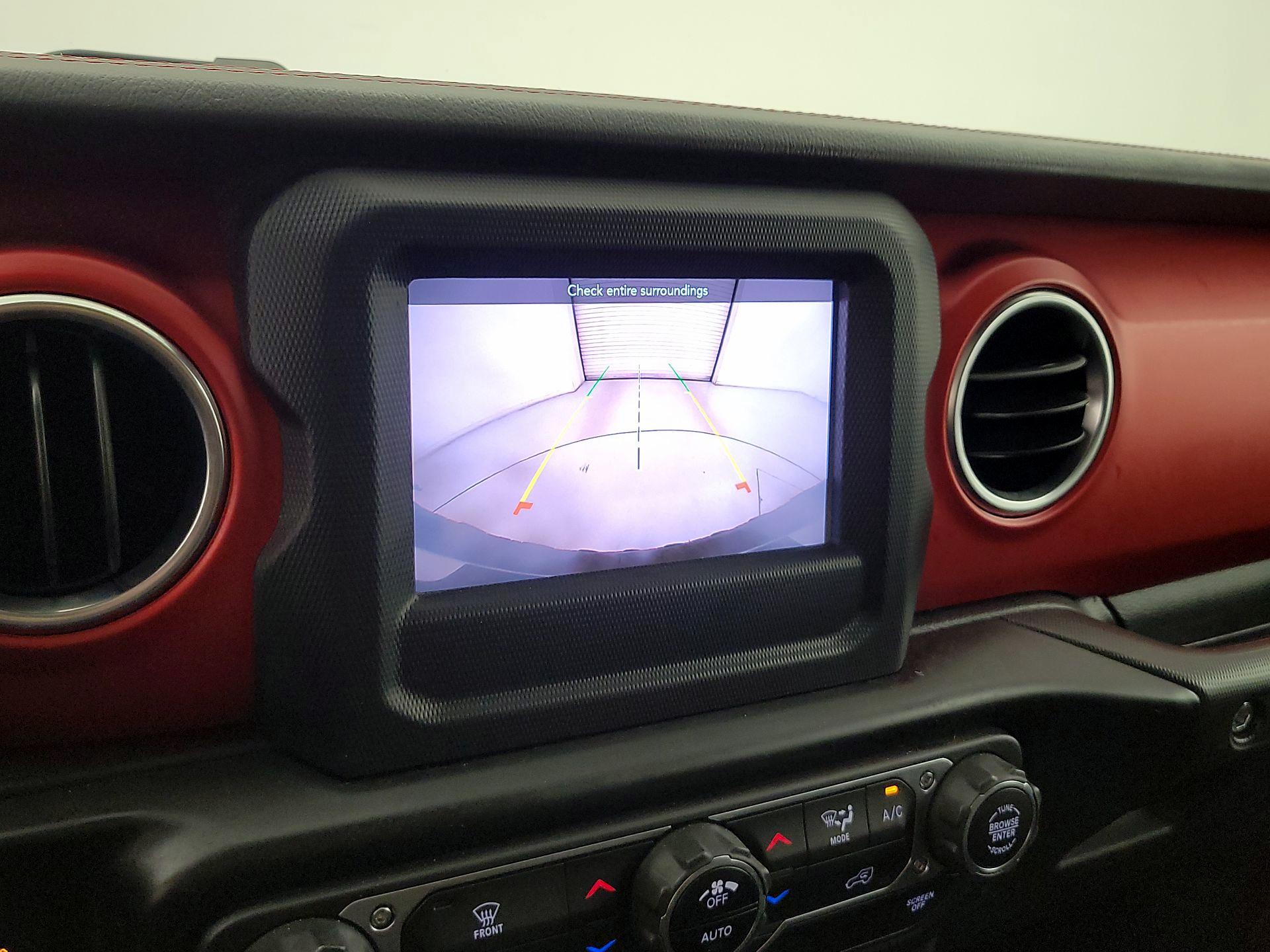Thumbnail: 2020 Jeep Wrangler - 14