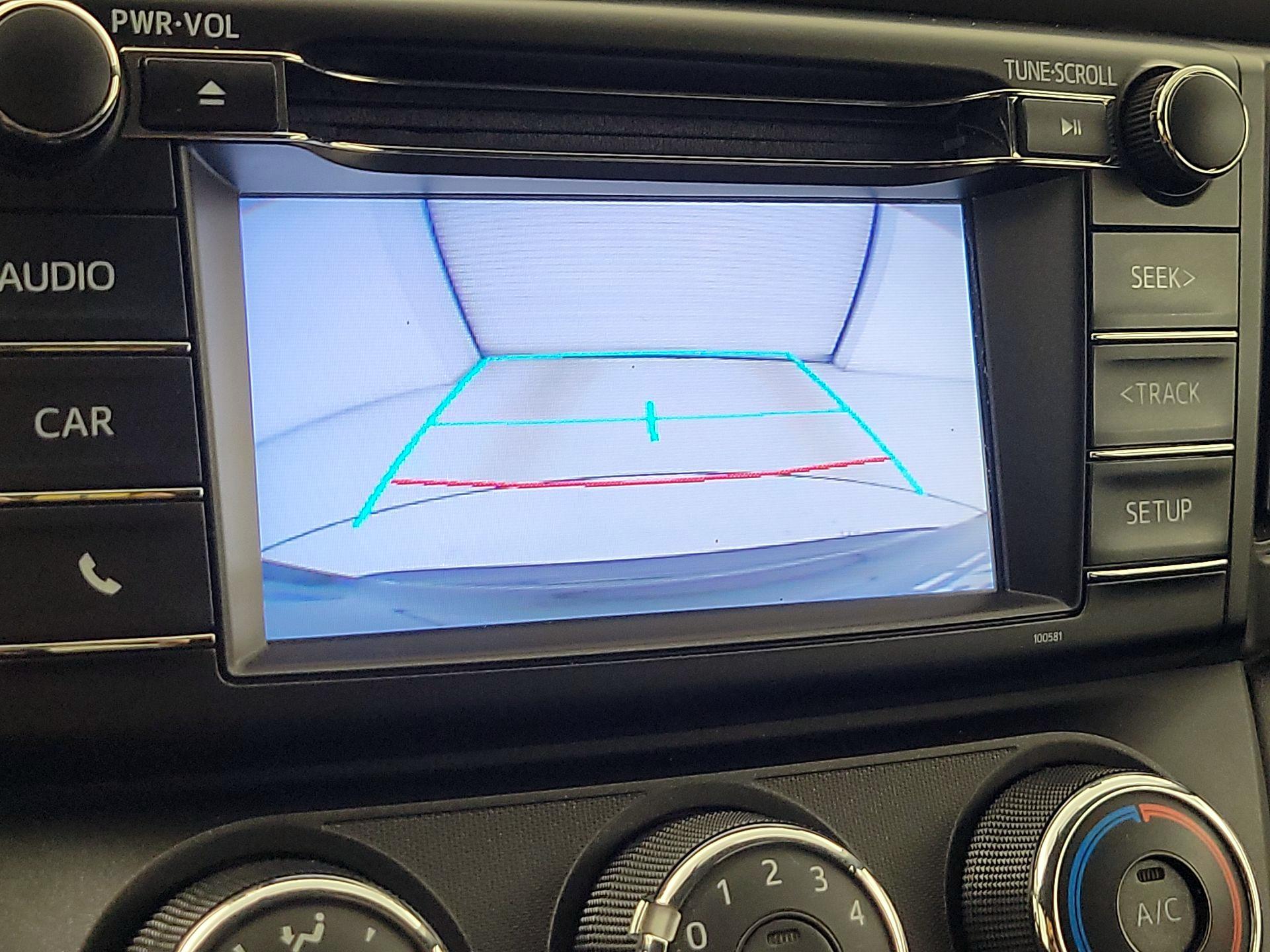 Thumbnail: 2016 Toyota RAV4 - 14