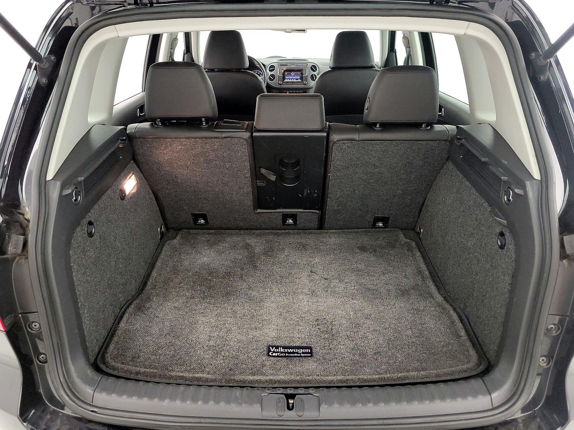 Thumbnail: 2016 Volkswagen Tiguan - 20
