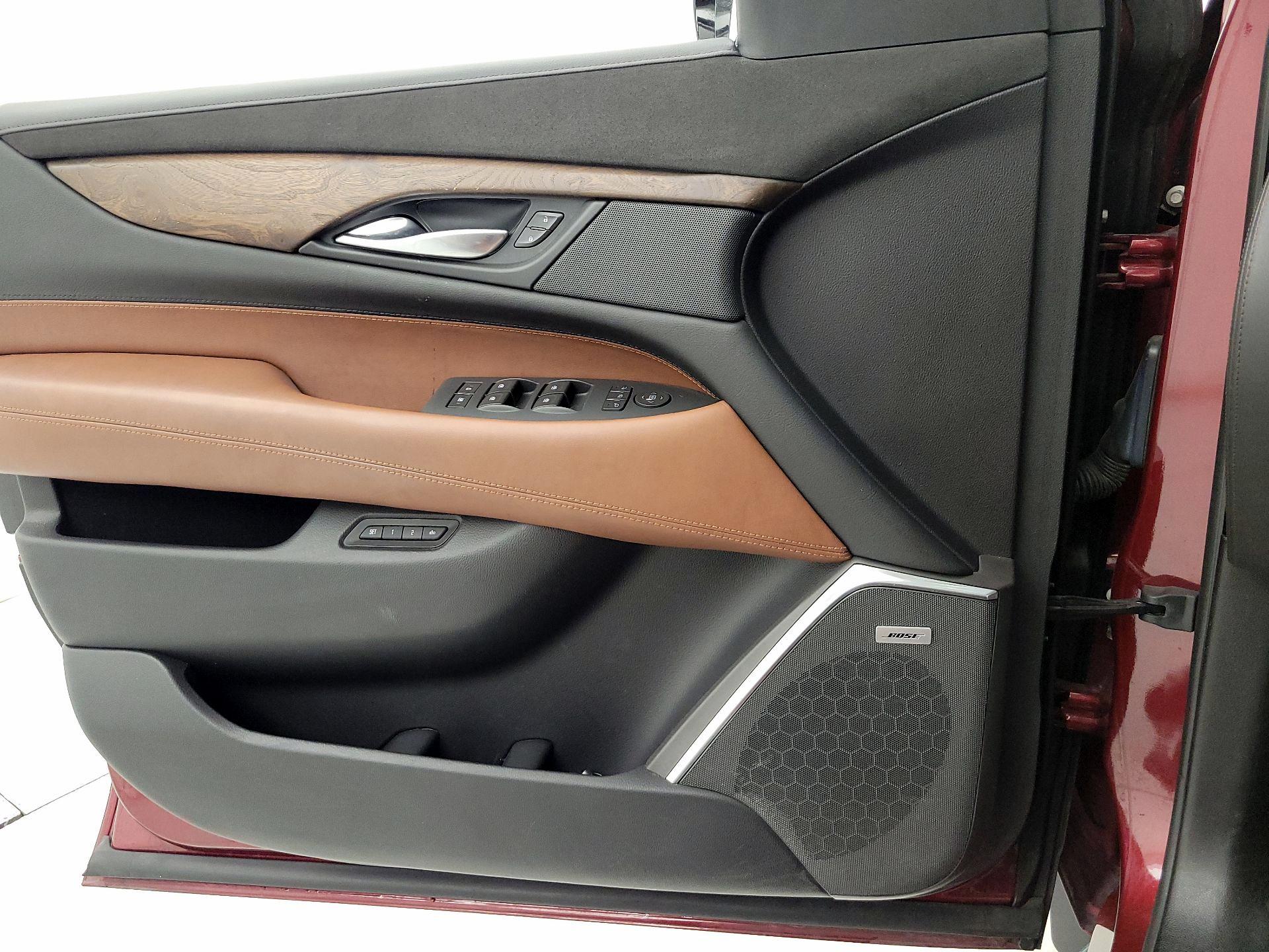 Thumbnail: 2017 Cadillac Escalade - 12