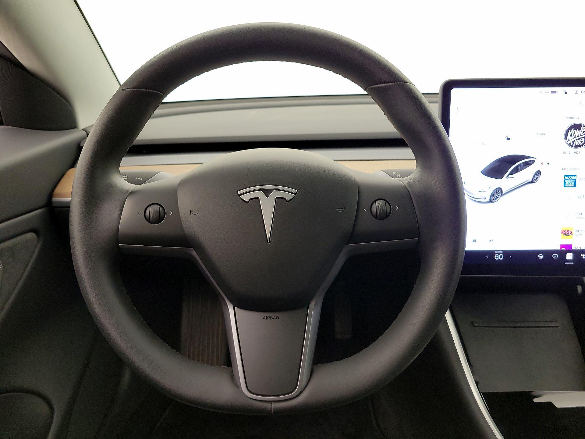 Thumbnail: 2019 Tesla Model 3 - 10