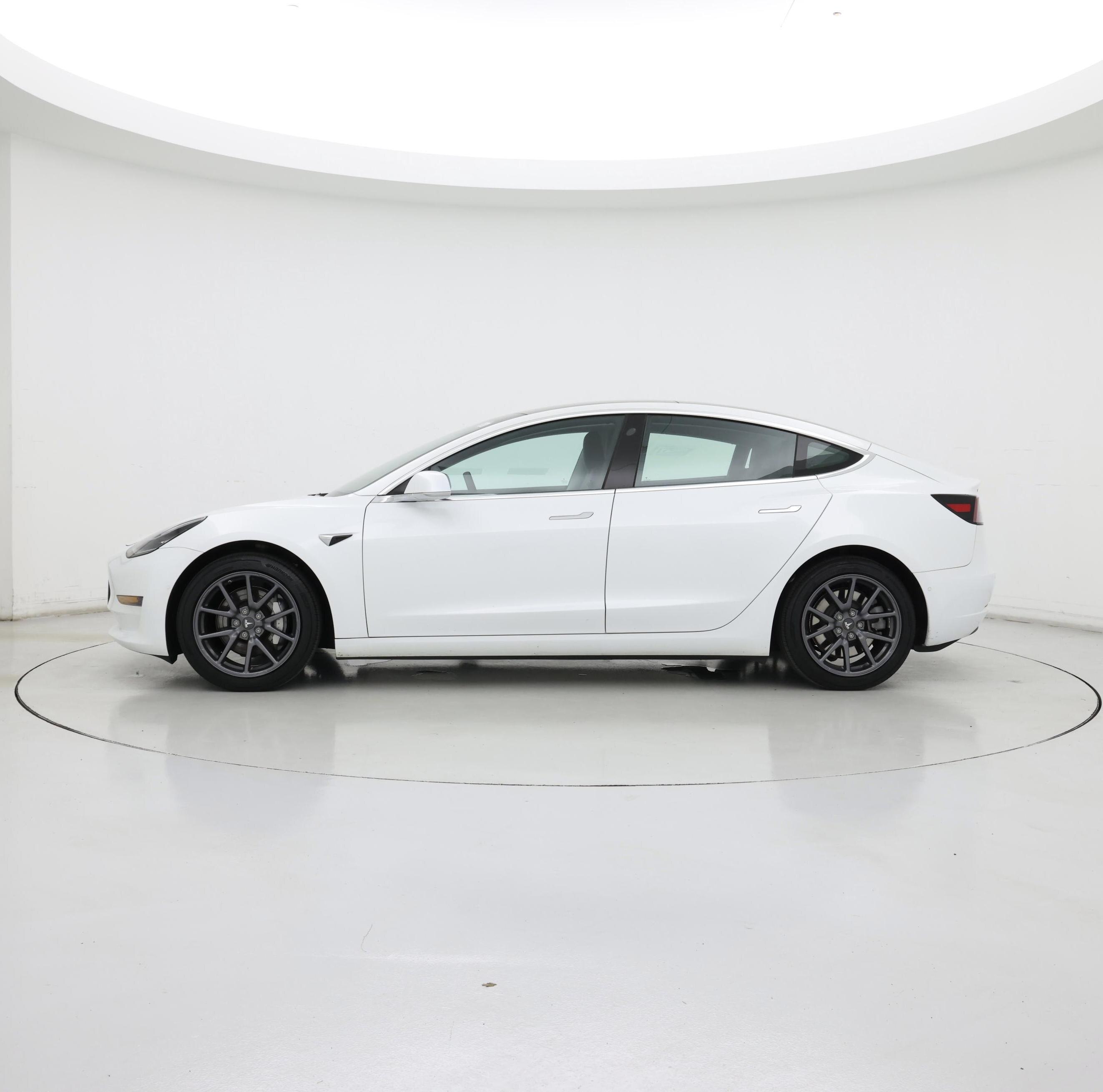 Thumbnail: 2019 Tesla Model 3 - 3