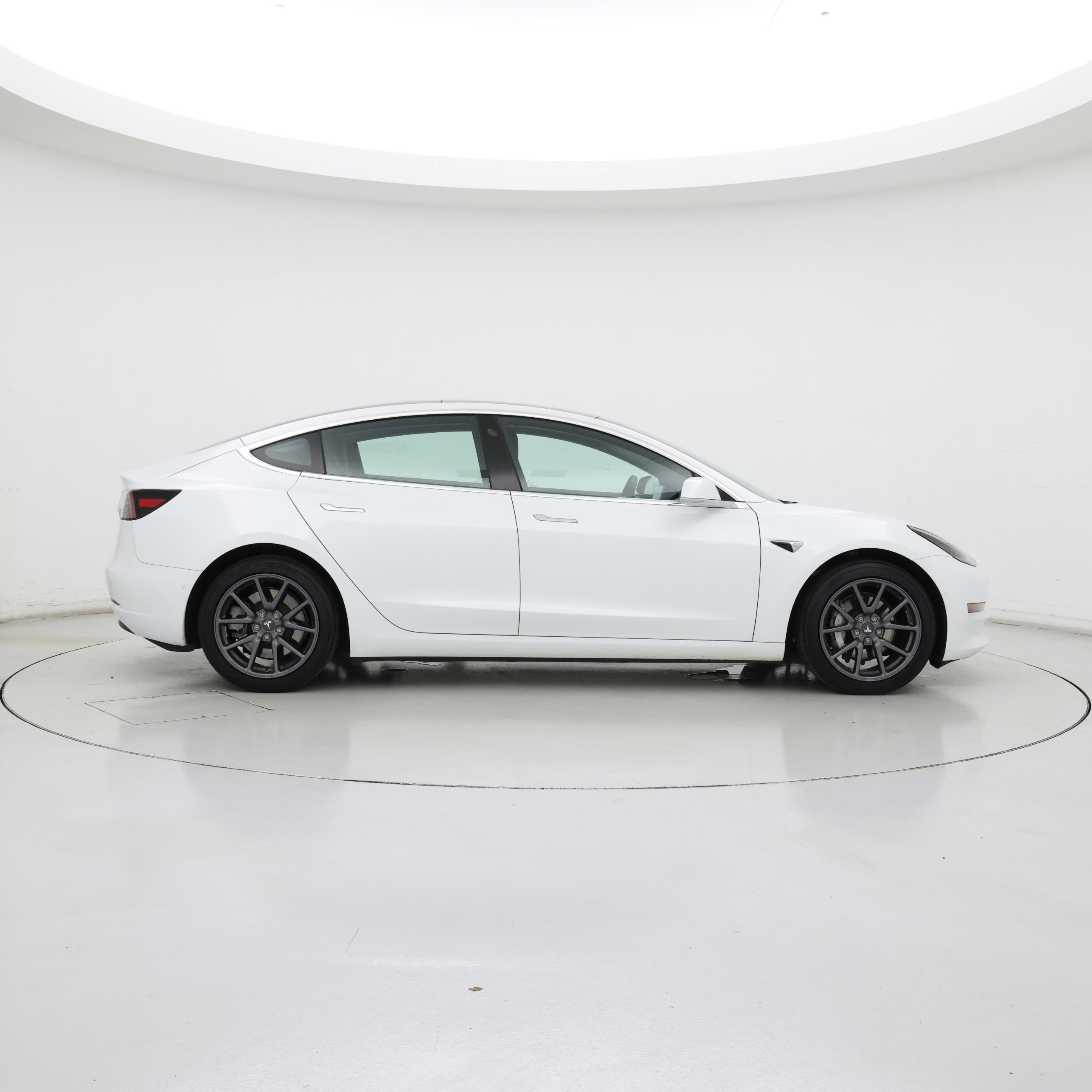 Thumbnail: 2019 Tesla Model 3 - 7