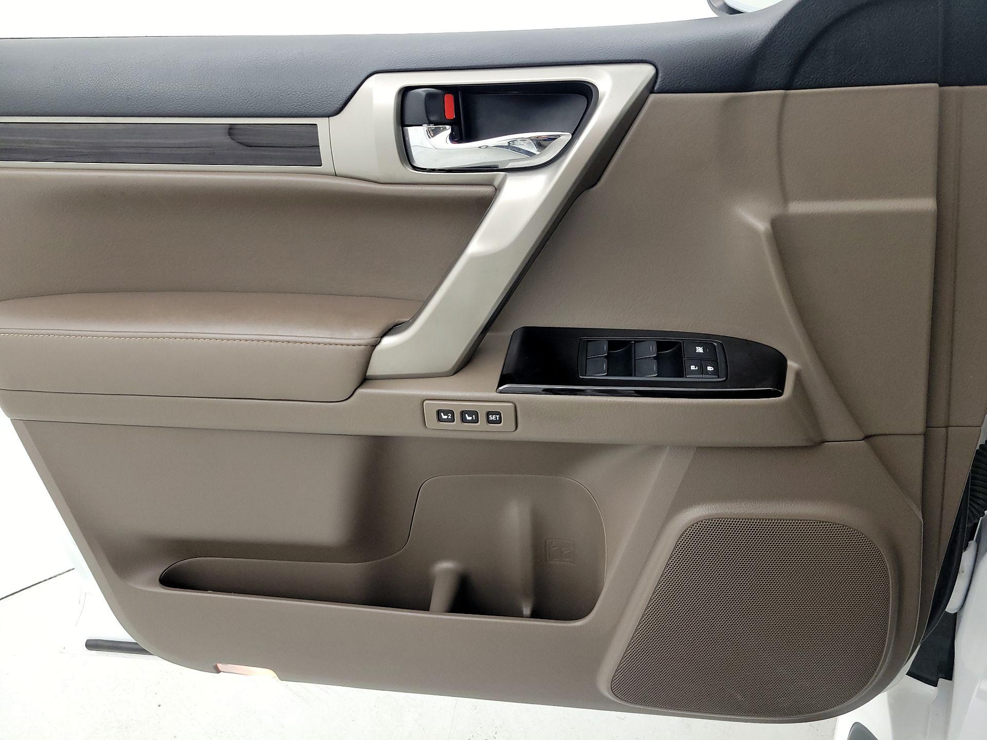 Thumbnail: 2018 Lexus GX - 12