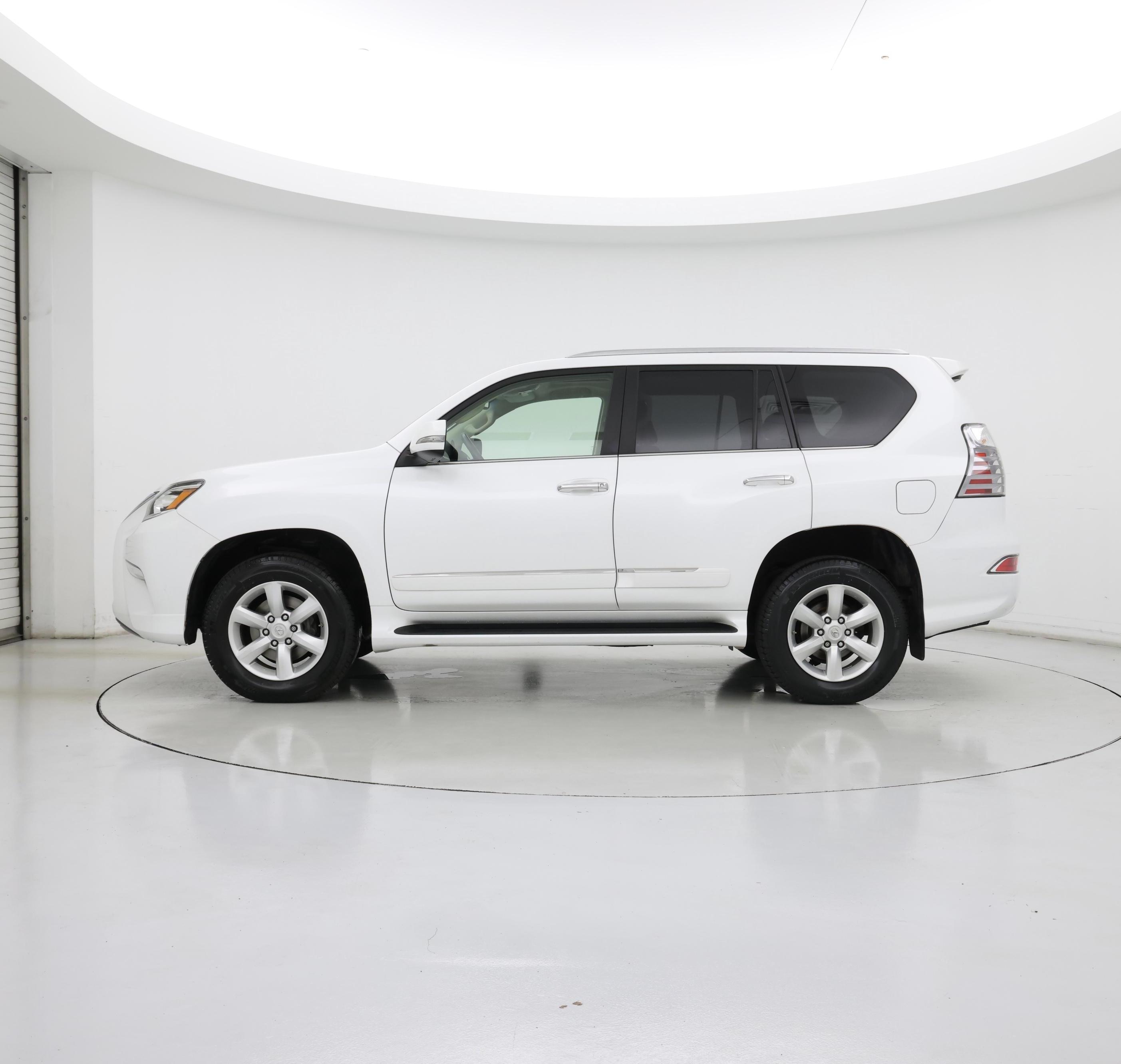 Thumbnail: 2018 Lexus GX - 3