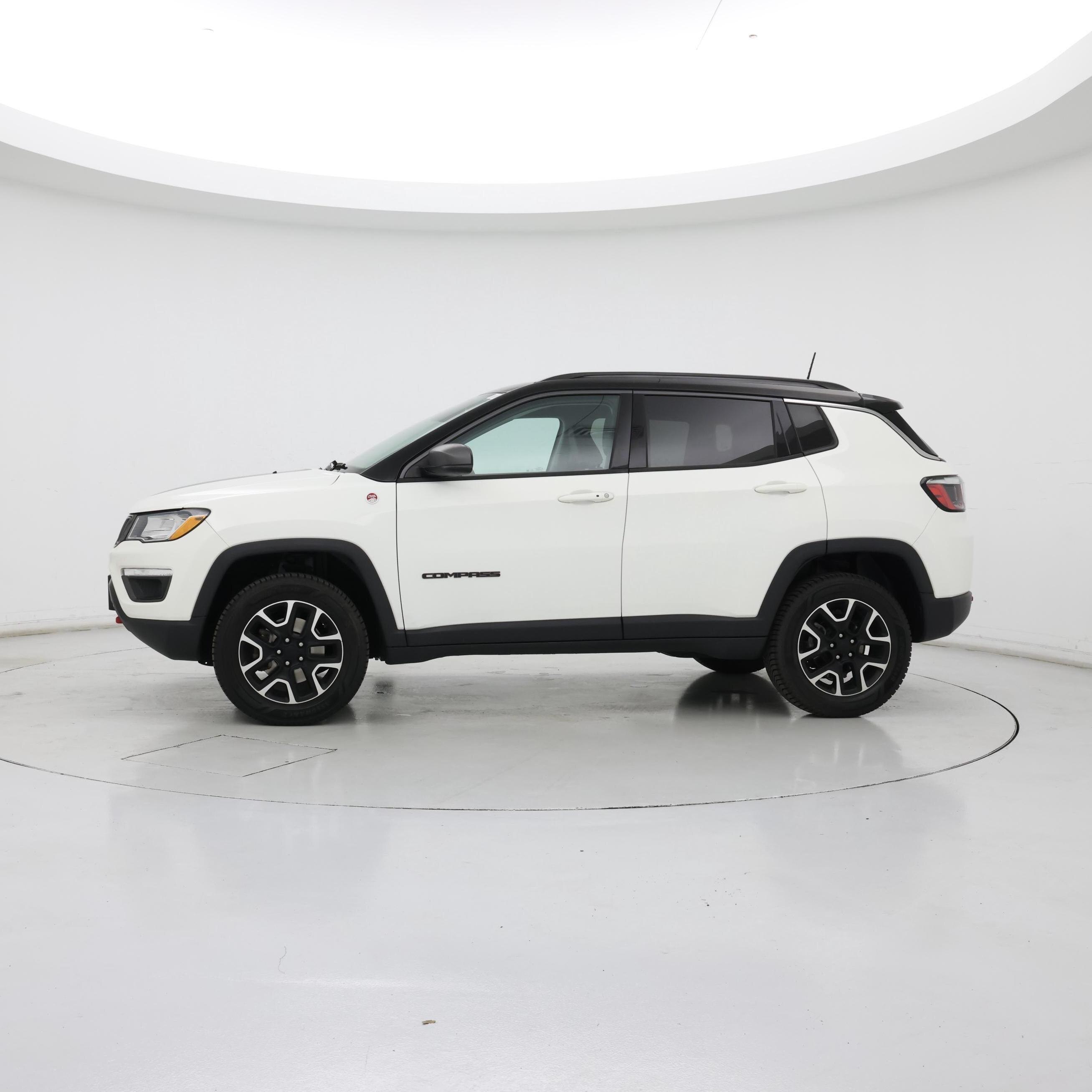 Thumbnail: 2021 Jeep Compass - 3