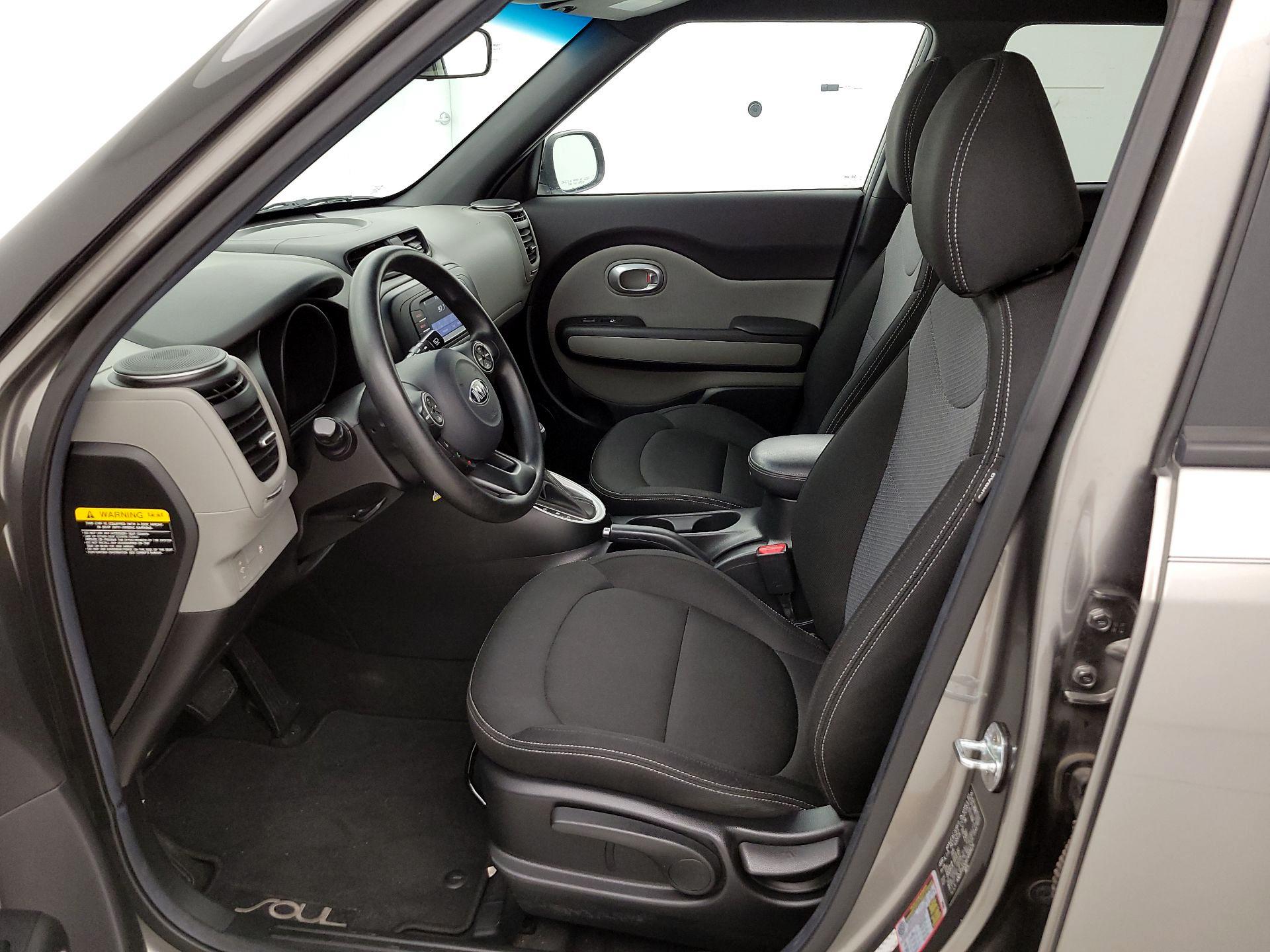 Thumbnail: 2017 Kia Soul - 11