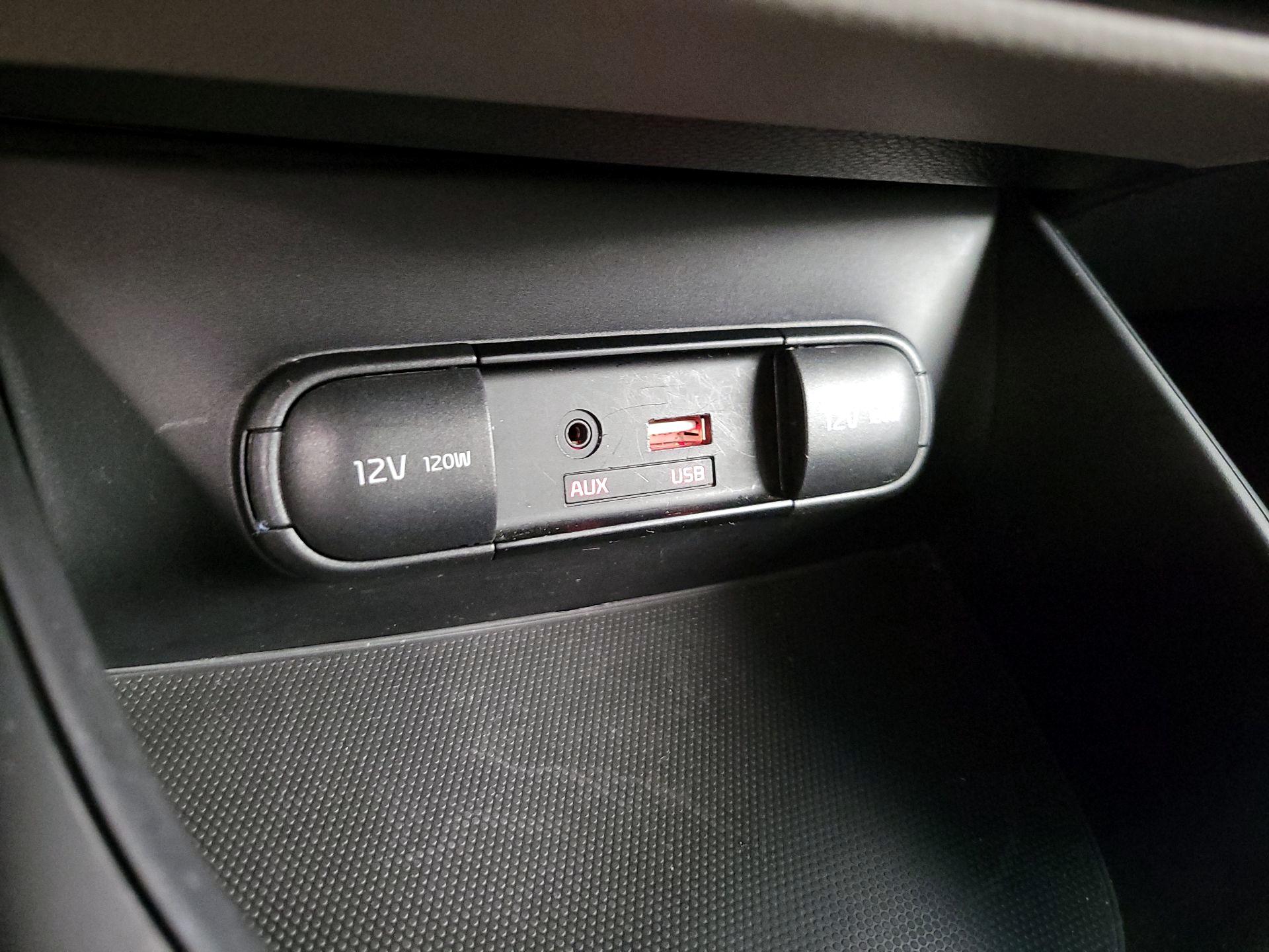 Thumbnail: 2017 Kia Soul - 18