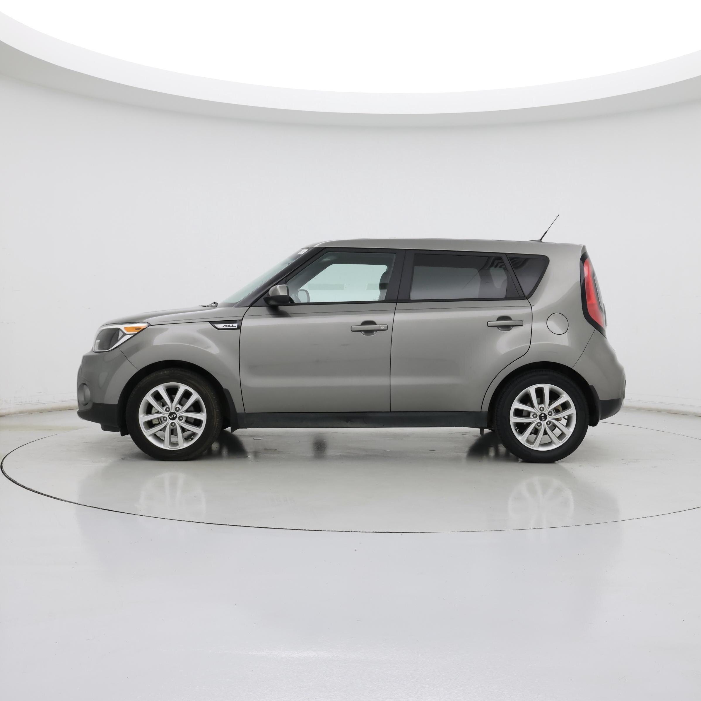Thumbnail: 2017 Kia Soul - 3