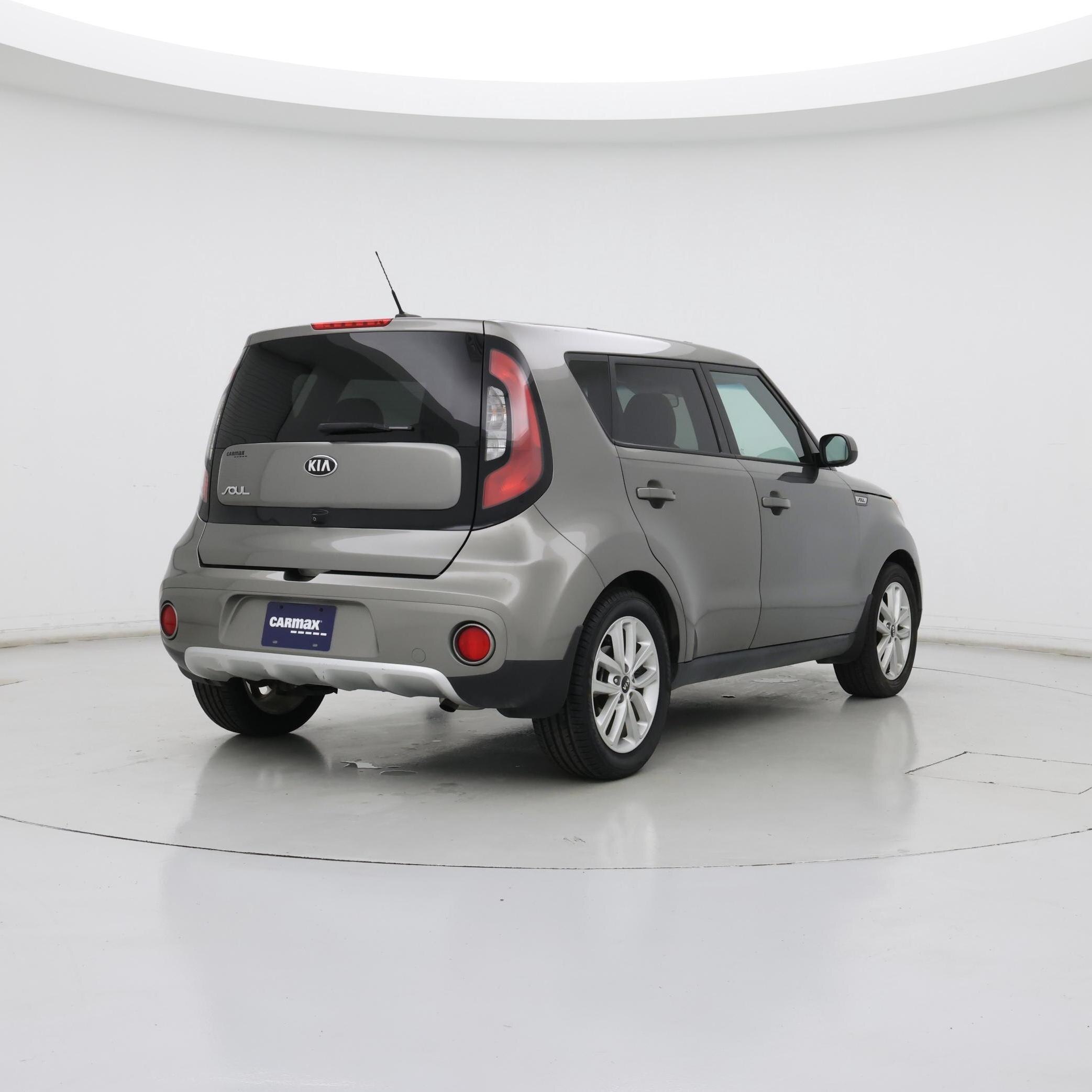 Thumbnail: 2017 Kia Soul - 8