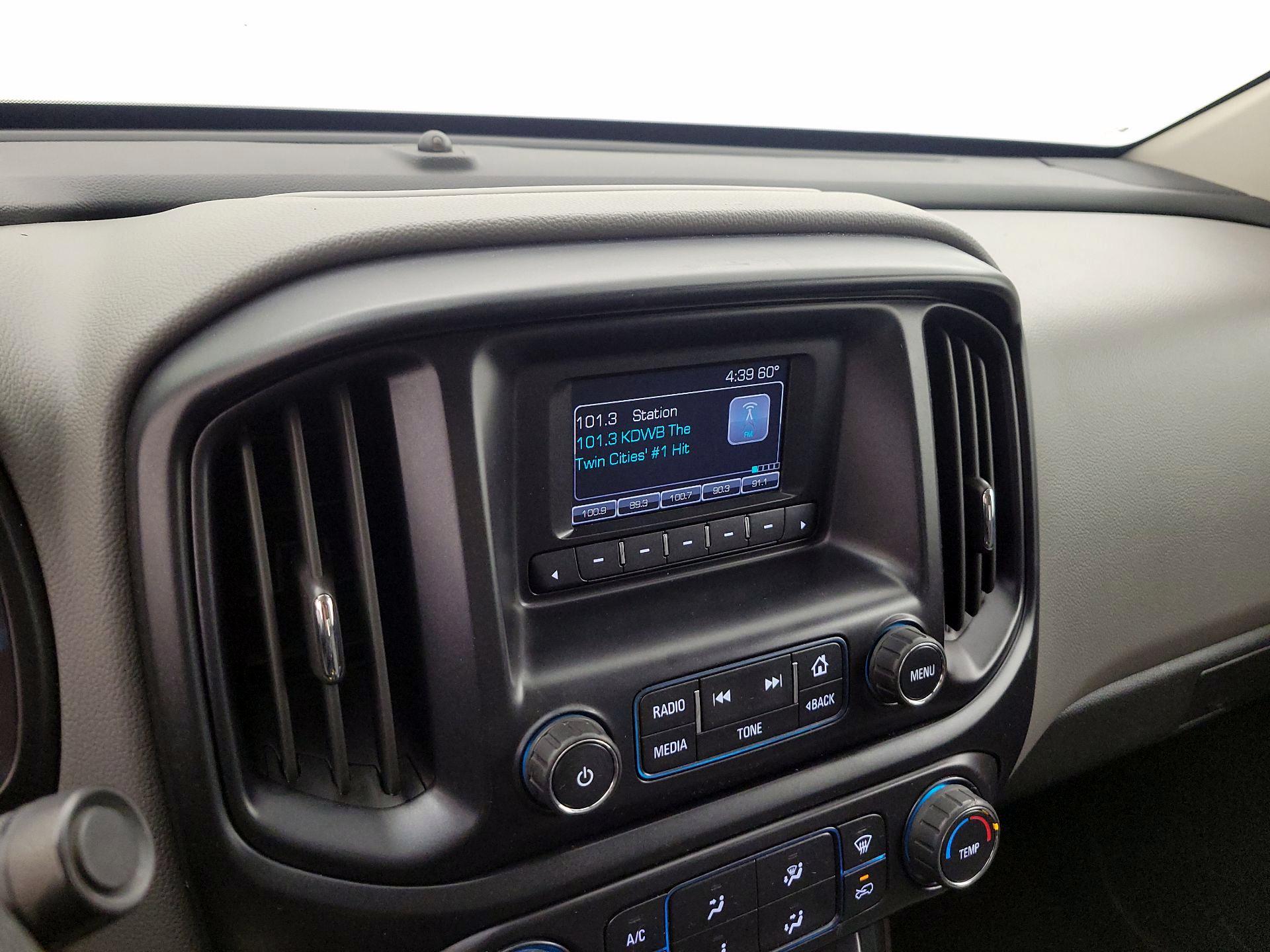Thumbnail: 2015 Chevrolet Colorado - 15