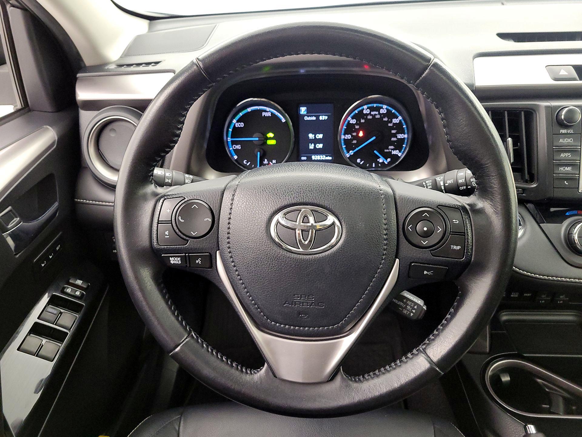 Thumbnail: 2016 Toyota RAV4 - 10