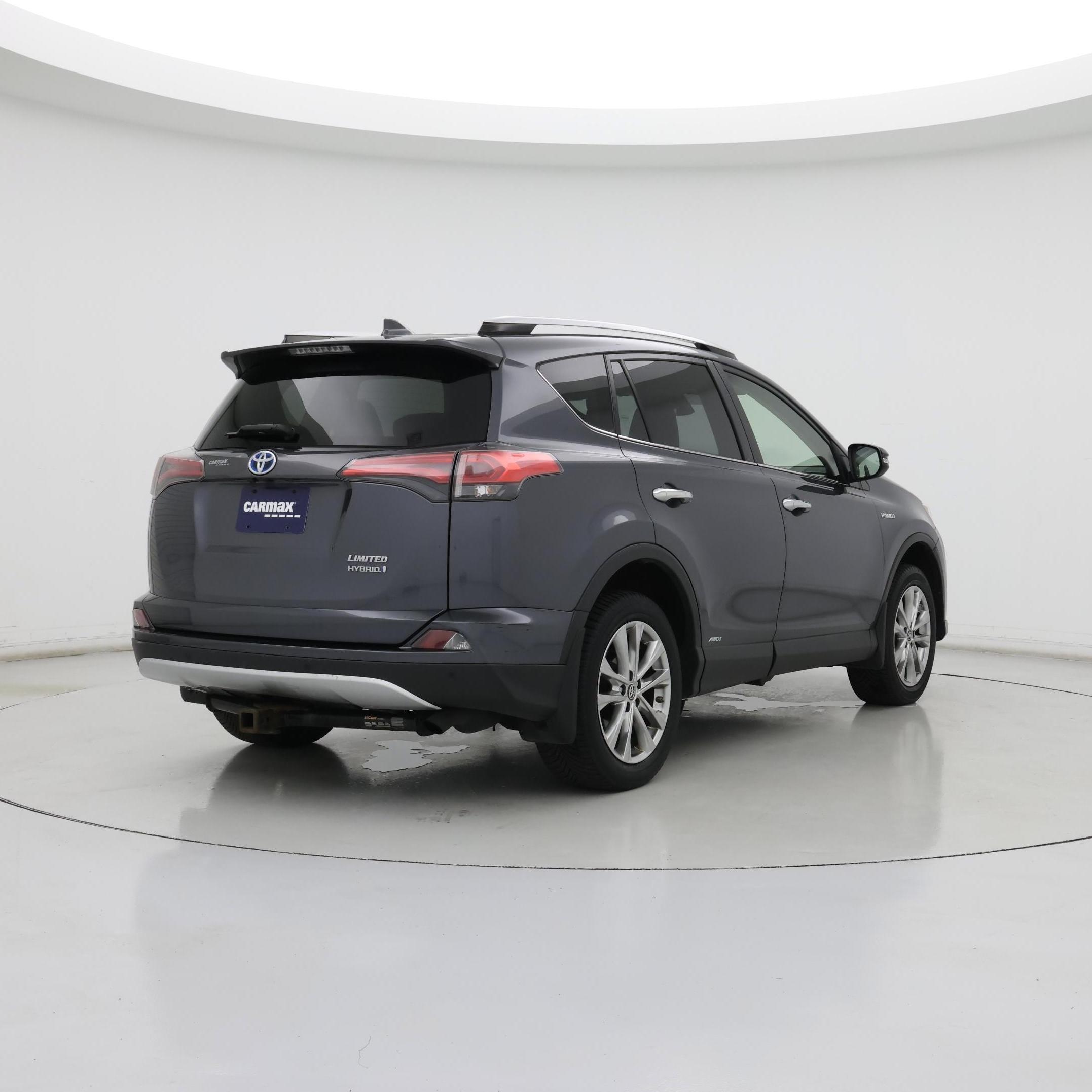 Thumbnail: 2016 Toyota RAV4 - 8