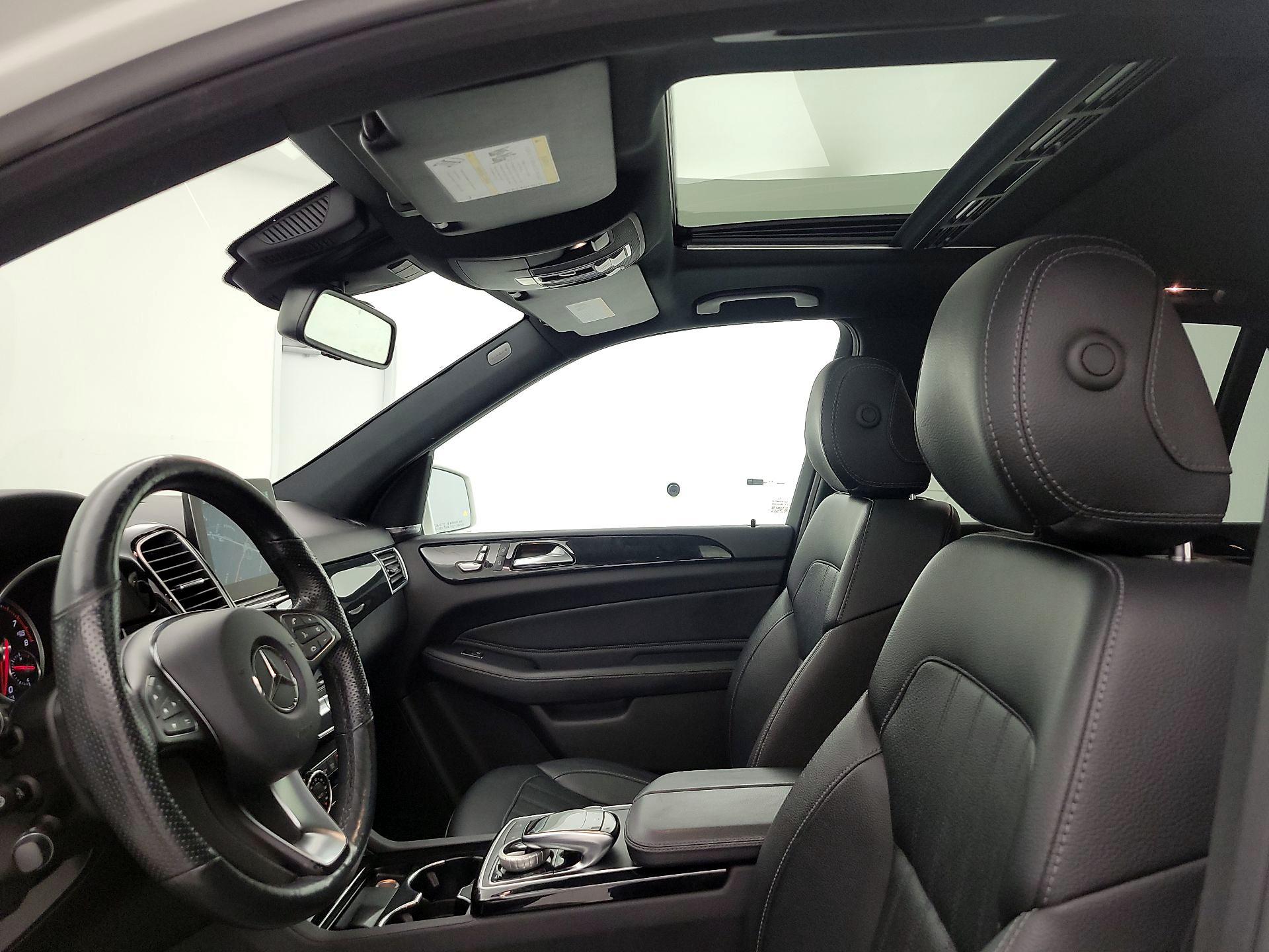 Thumbnail: 2018 Mercedes-Benz GLE - 19