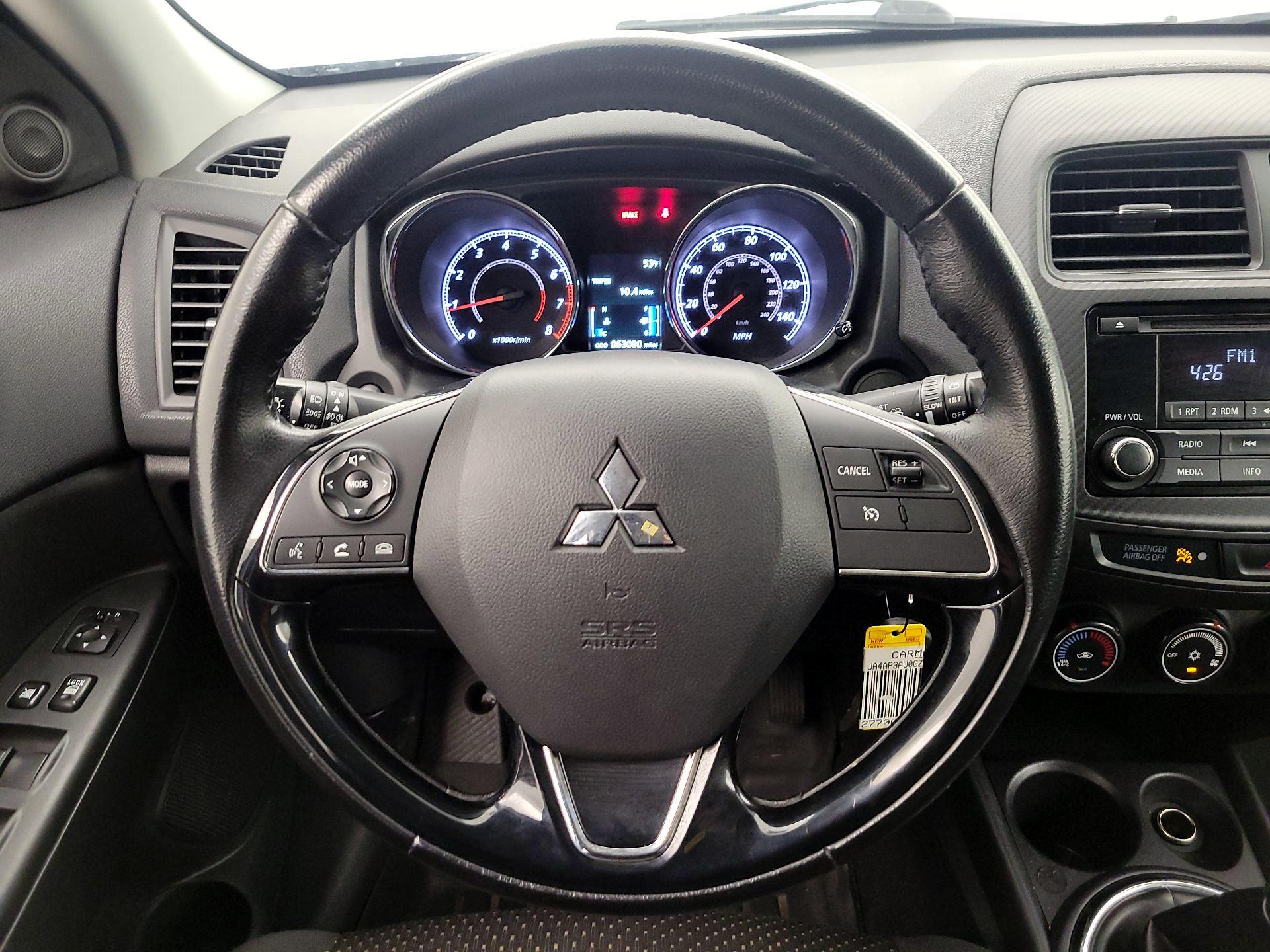 Thumbnail: 2016 Mitsubishi Outlander Sport - 10
