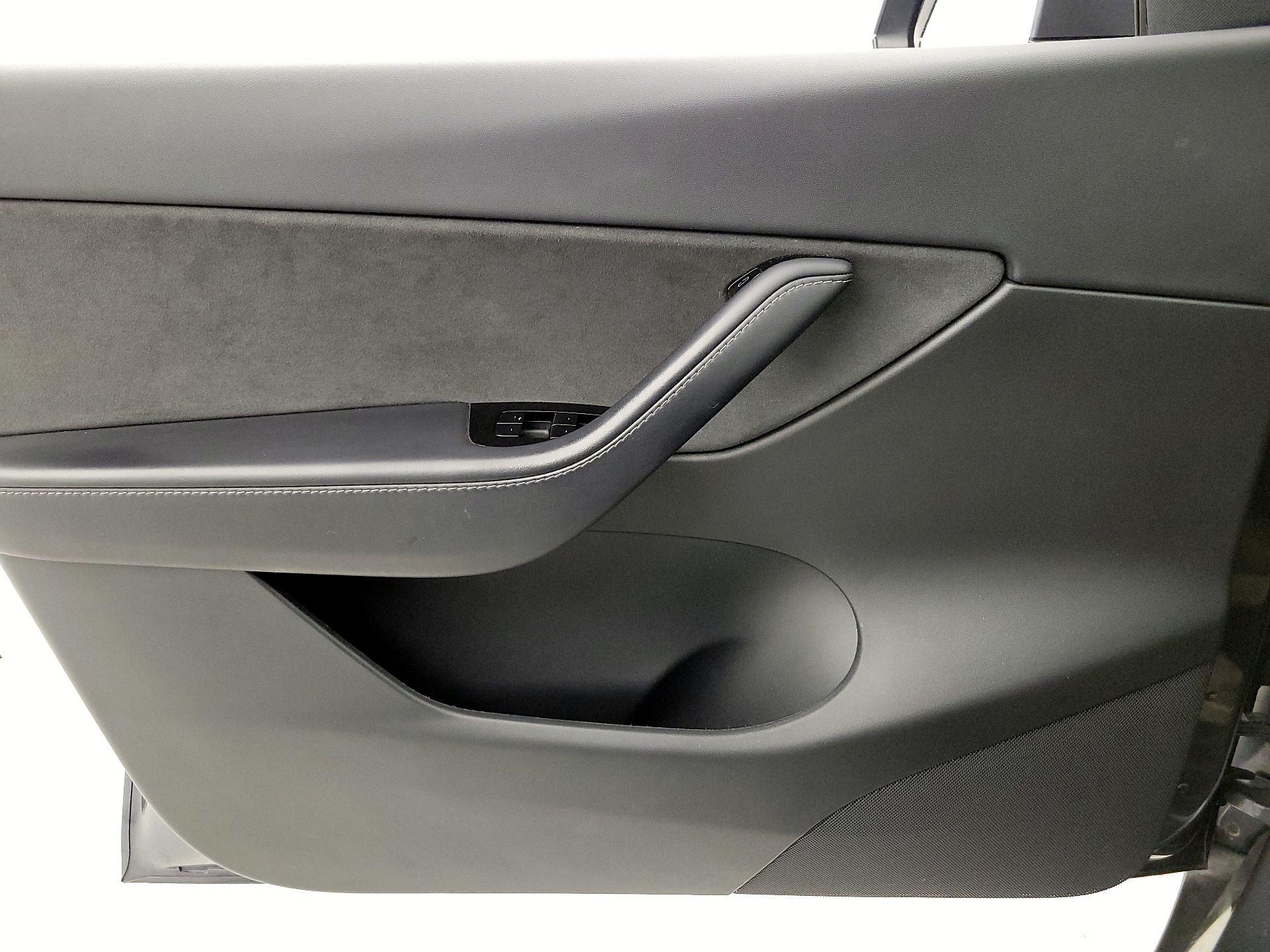 Thumbnail: 2020 Tesla Model Y - 12