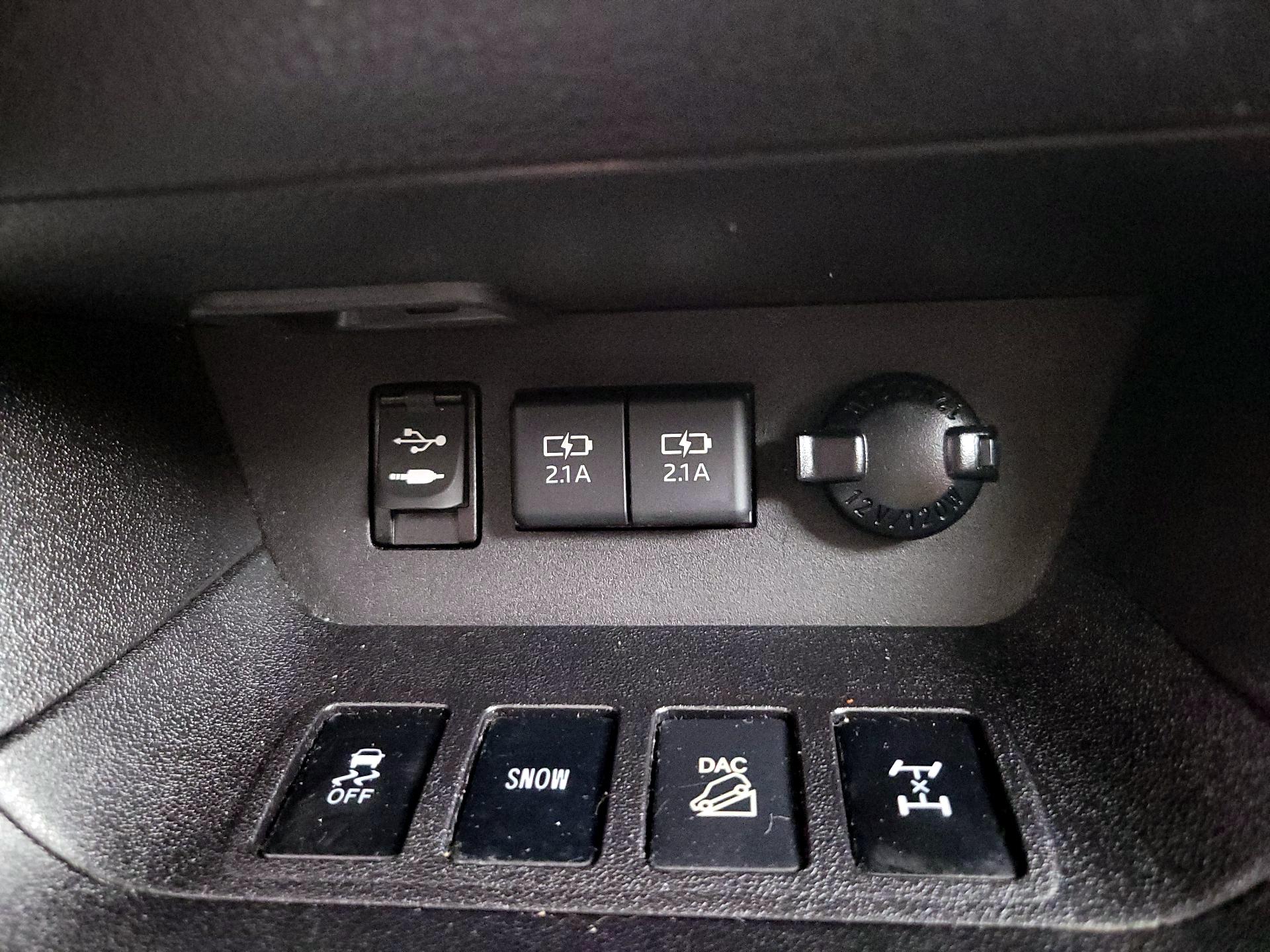 Thumbnail: 2019 Toyota Highlander - 19