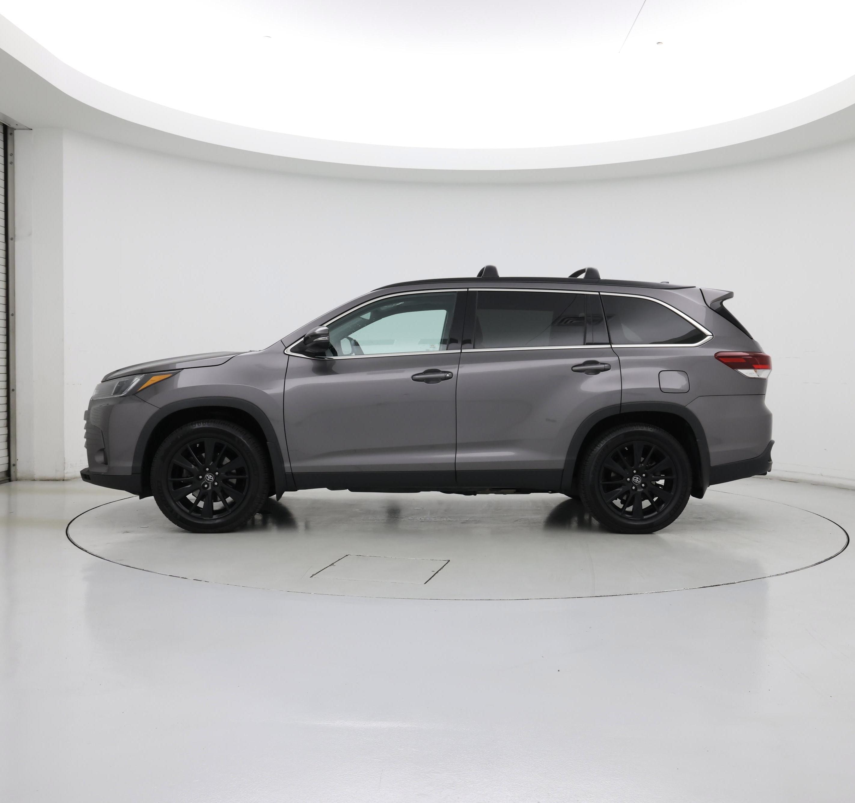 Thumbnail: 2019 Toyota Highlander - 3