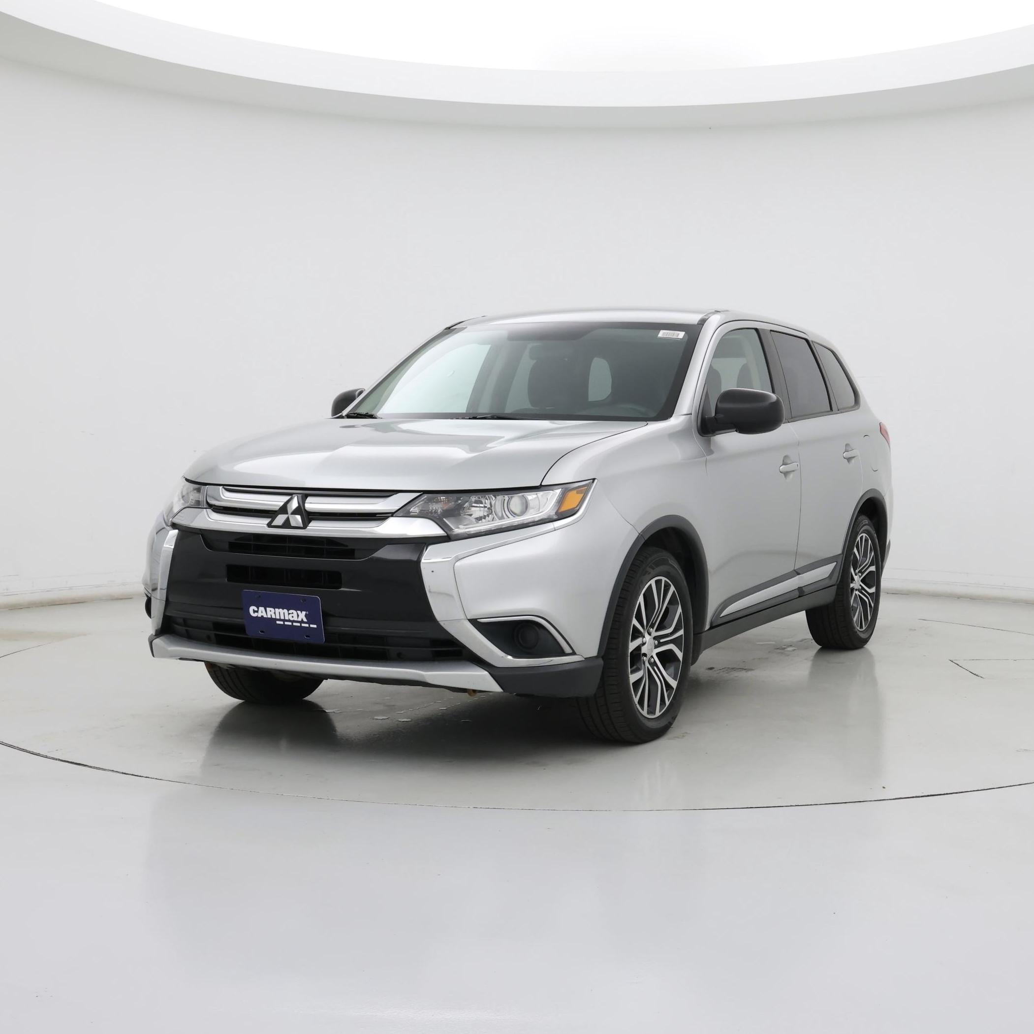Thumbnail: 2018 Mitsubishi Outlander - 4