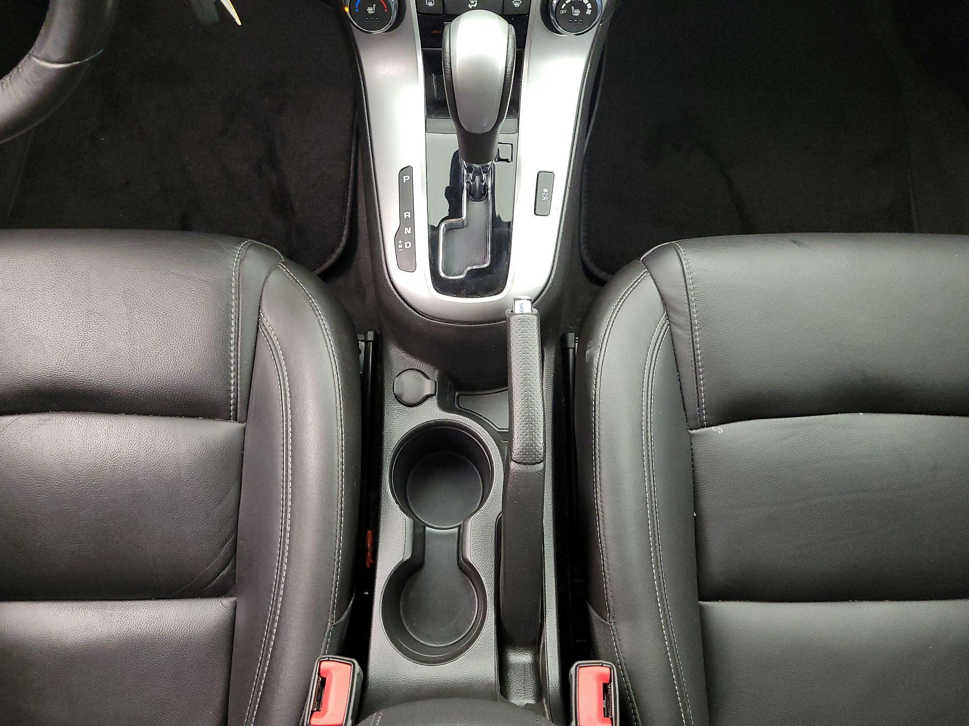 Thumbnail: 2015 Chevrolet Cruze - 18