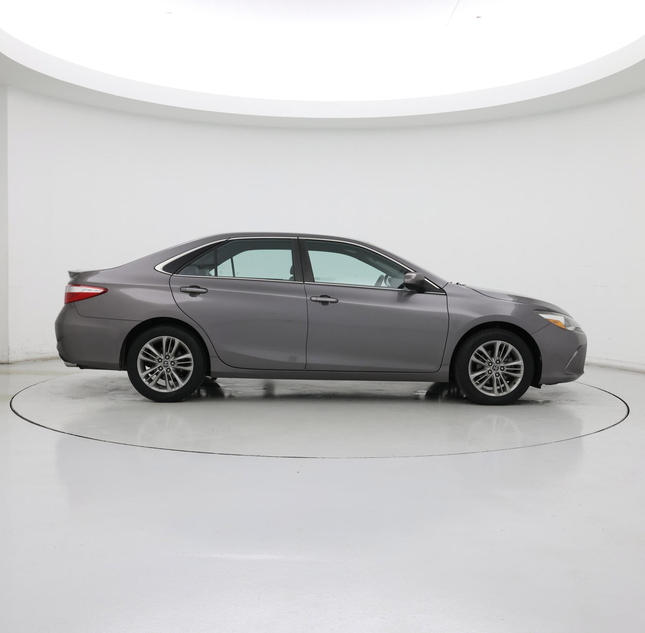 Thumbnail: 2015 Toyota Camry - 7
