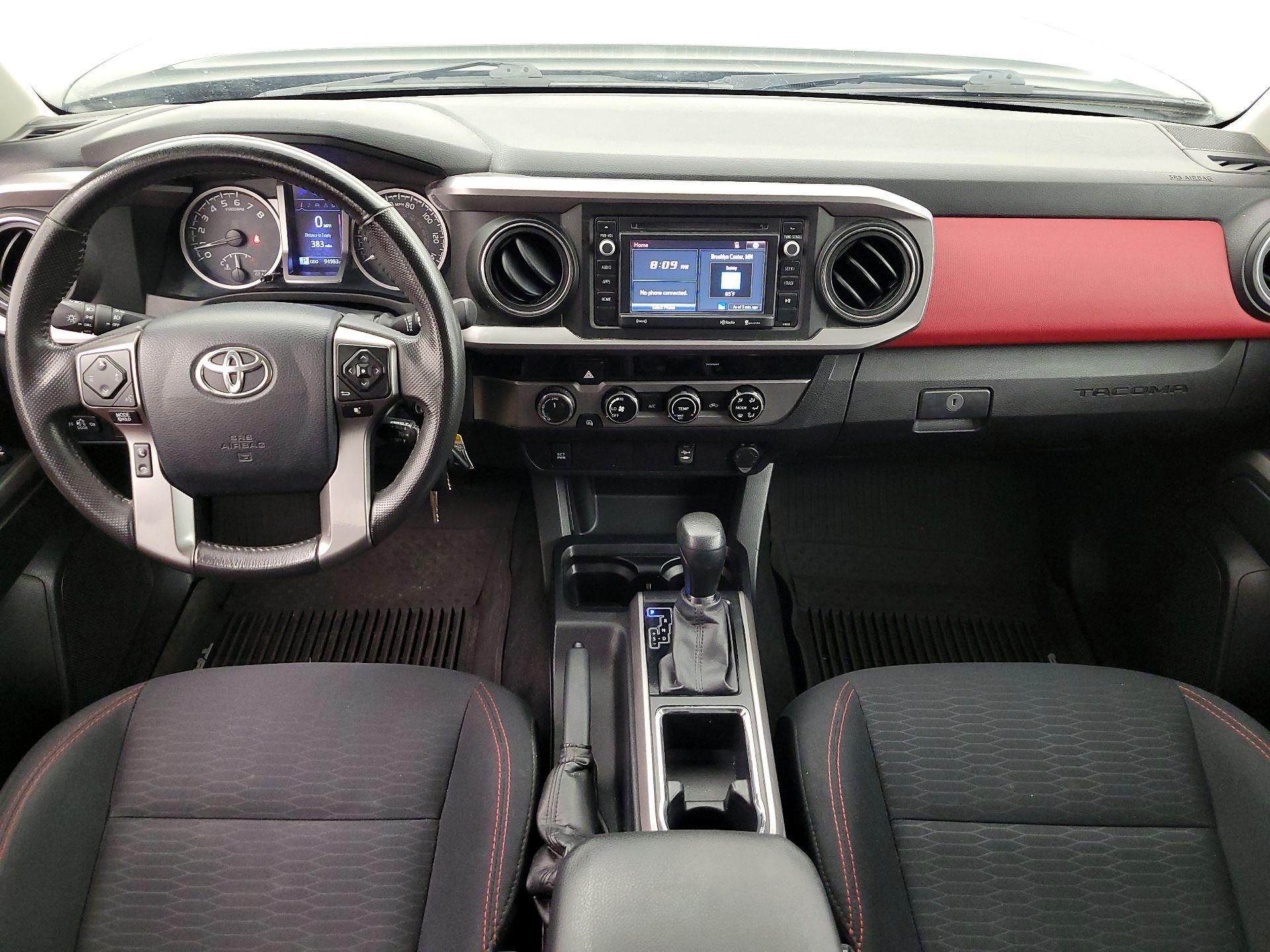 Thumbnail: 2017 Toyota Tacoma - 9