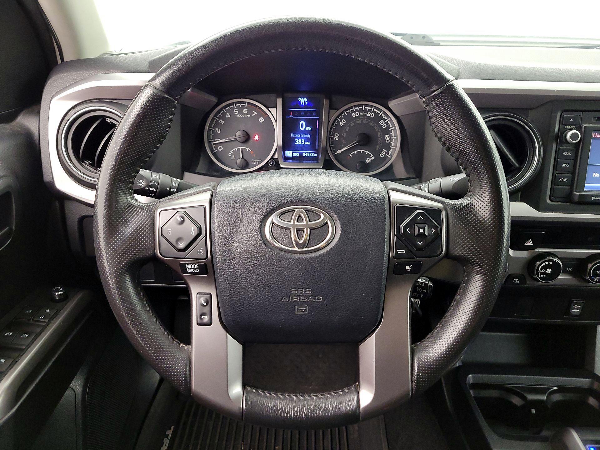 Thumbnail: 2017 Toyota Tacoma - 10