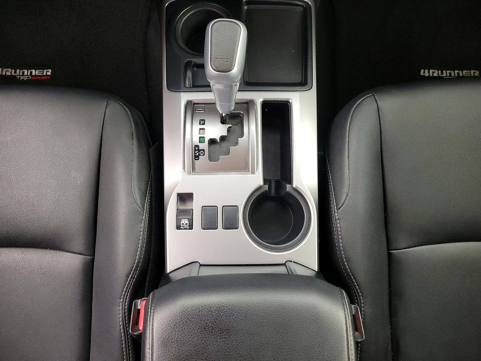 Thumbnail: 2022 Toyota 4Runner - 18