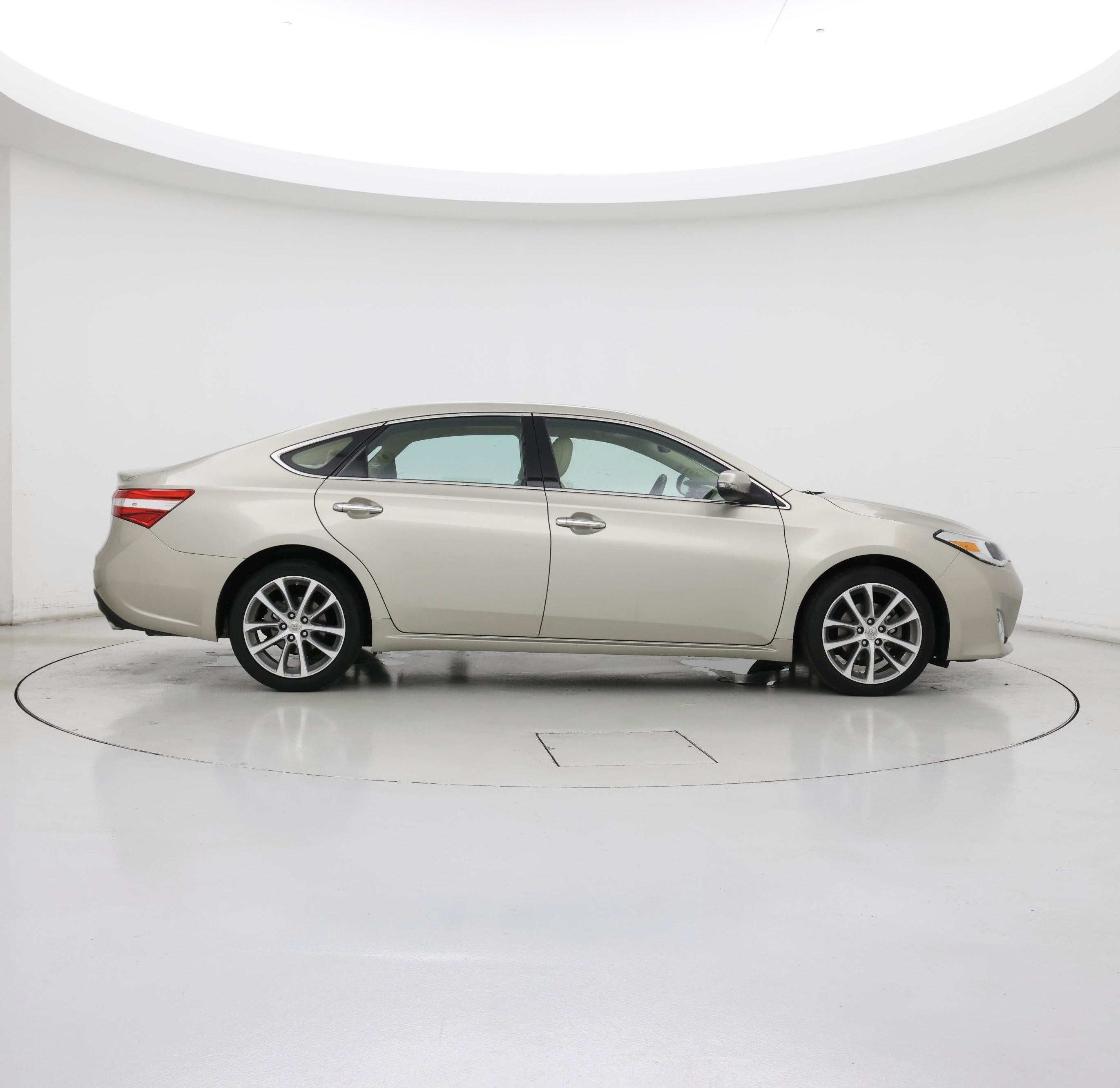 Thumbnail: 2015 Toyota Avalon - 7